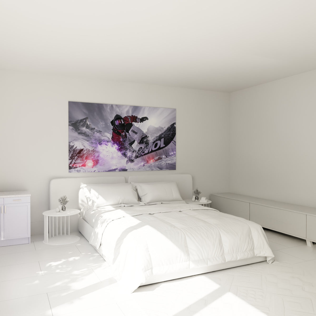 Rider en tenue rouge et blanche sur planche noire, poudreuse mauve, au-dessus d'un lit dans une chambre claire