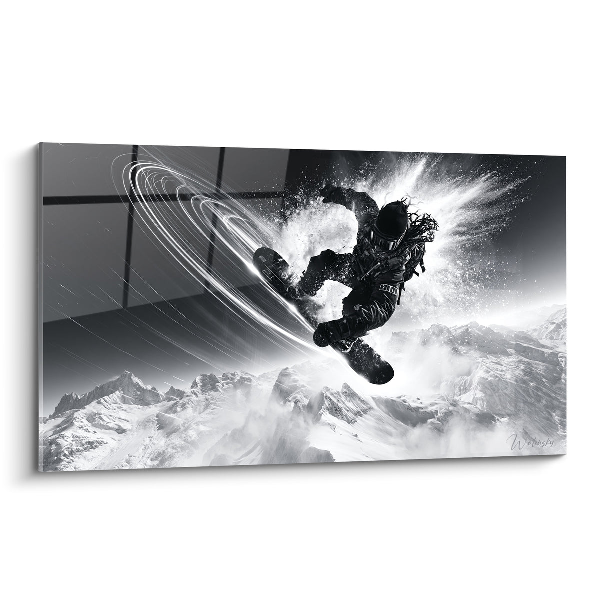 Tableau snowboardeur en combinaison noire suspendu en plein saut, neige blanche projetée, sommets enneigés