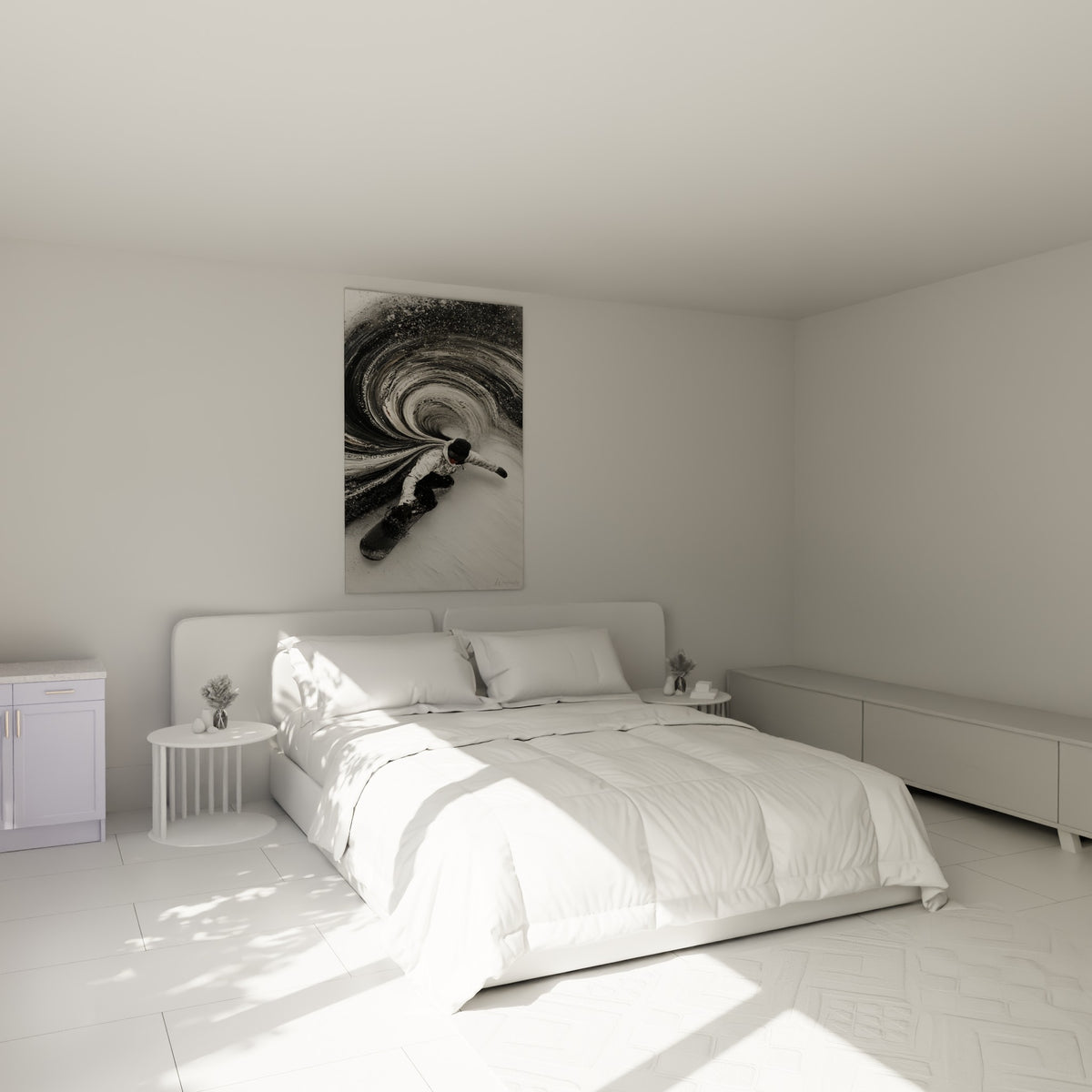 Rider en combinaison blanche penché dans un tourbillon gris et noir, au-dessus d'un lit dans une chambre claire