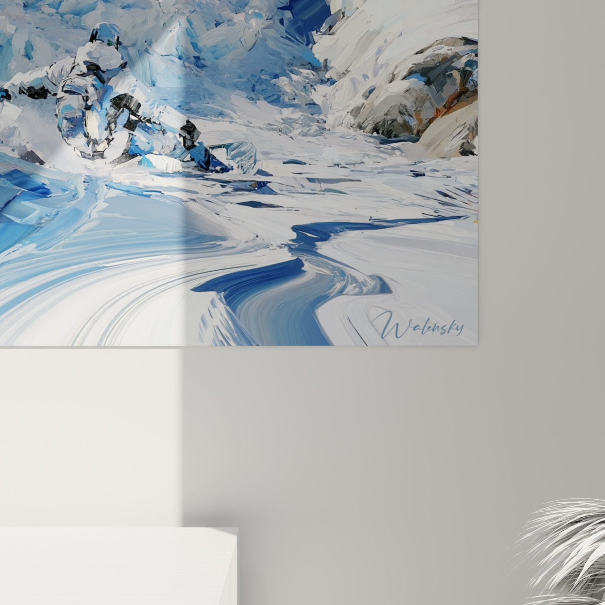 Empâtements bleu marine et blanc figurant la glace fracturée, coulures marquant la trajectoire de glisse