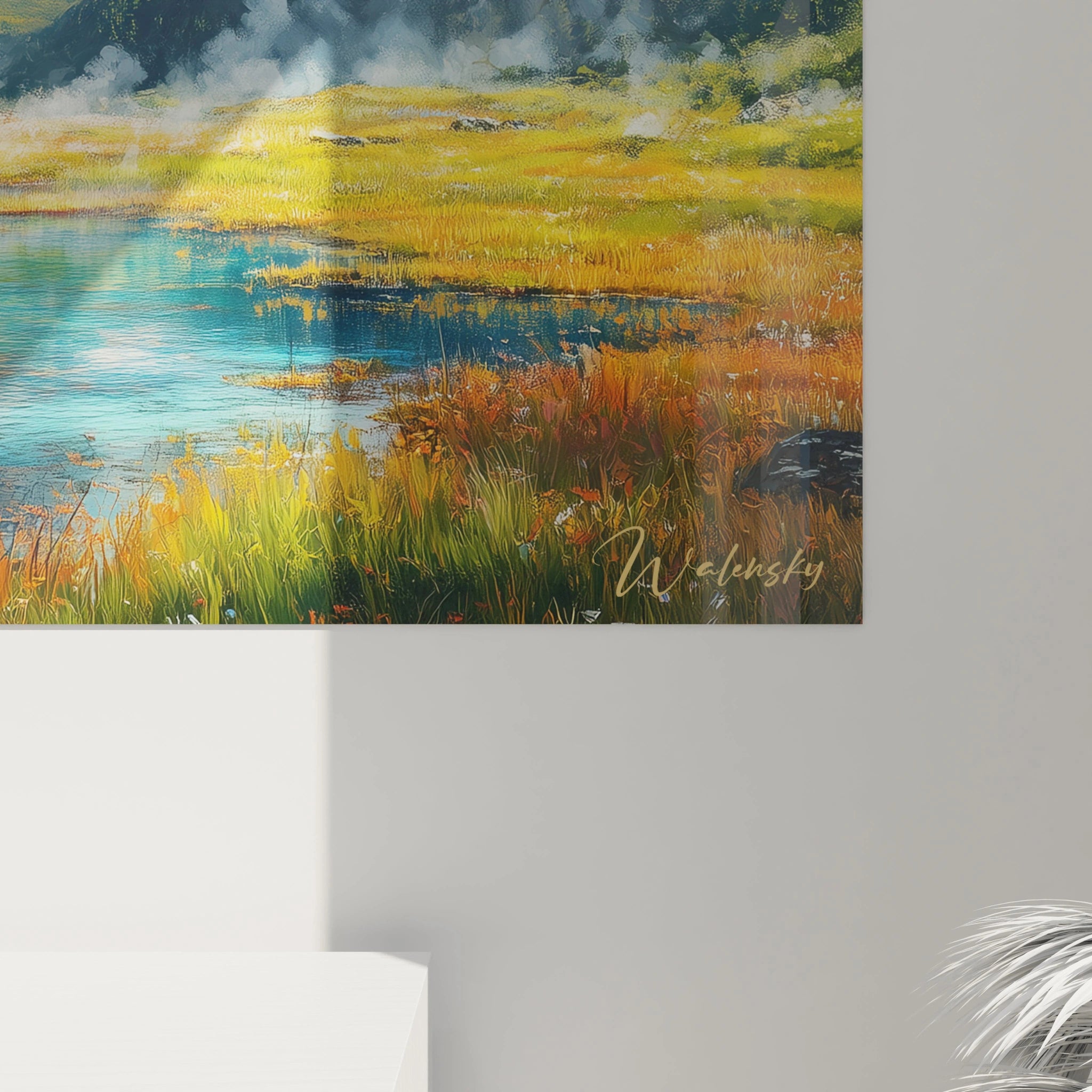 Tableau montagne paysage alpin combinant sources chaudes vaporeuses, étendue aquatique turquoise, flancs montagneux escarpés et nuages blancs dans atmosphère lumineuse
