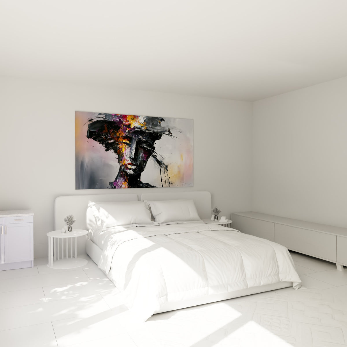 Silhouette Statue anthracite et dorée au-dessus d'un lit dans une chambre claire