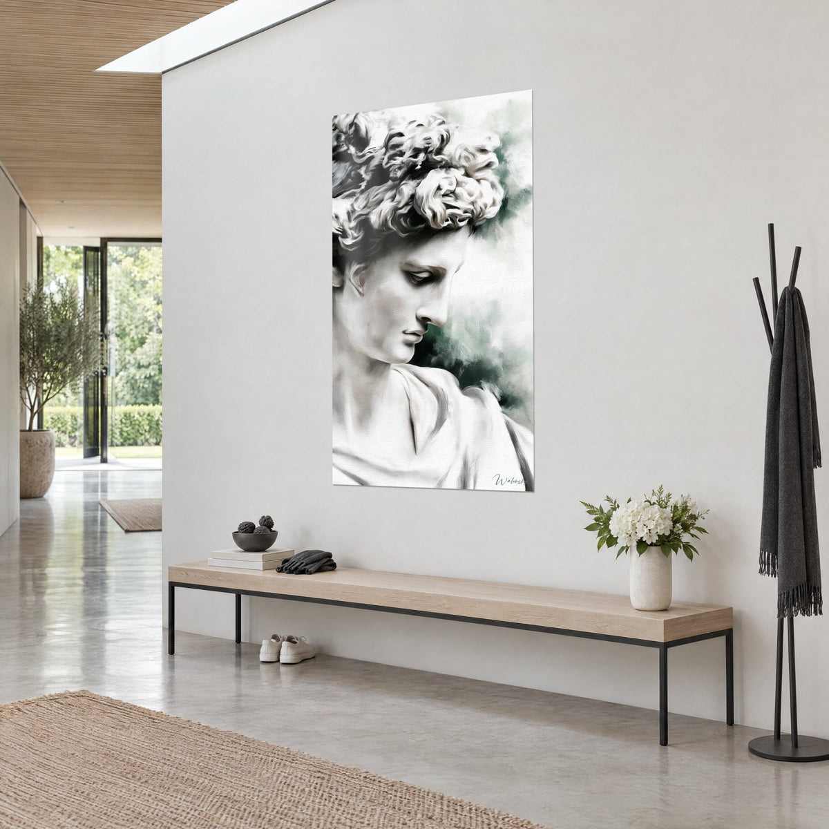 Tableau profil pensif de statue antique, boucles grises et gris perle, nuages vert sapin, sur un mur blanc d'entrée