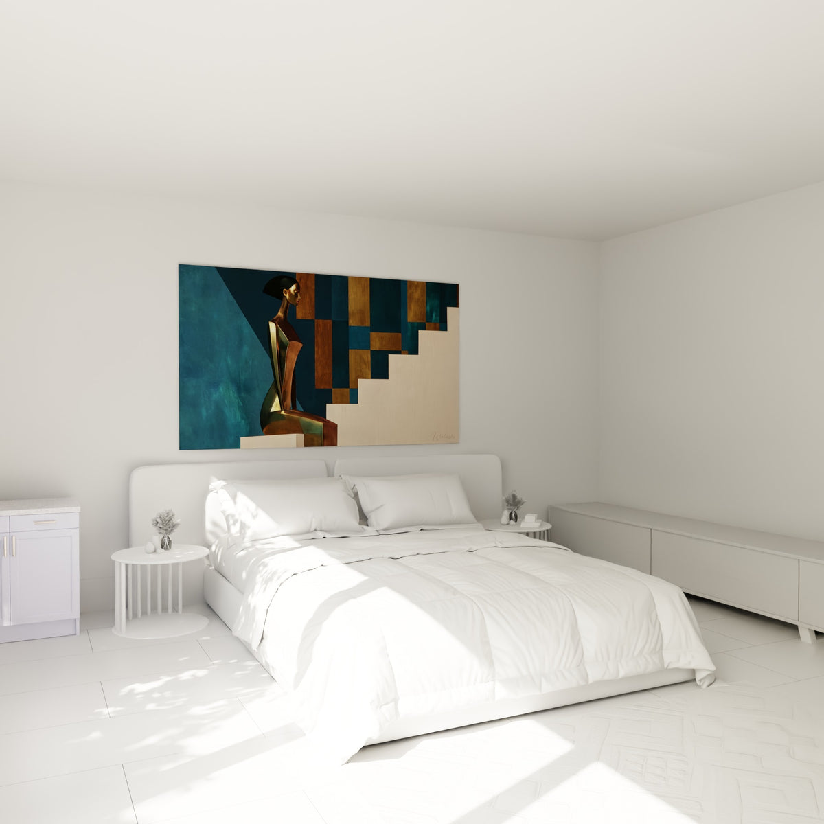 Silhouette dorée sculpturale sur fond bleu marine et ocre, au-dessus d'un lit dans une chambre claire