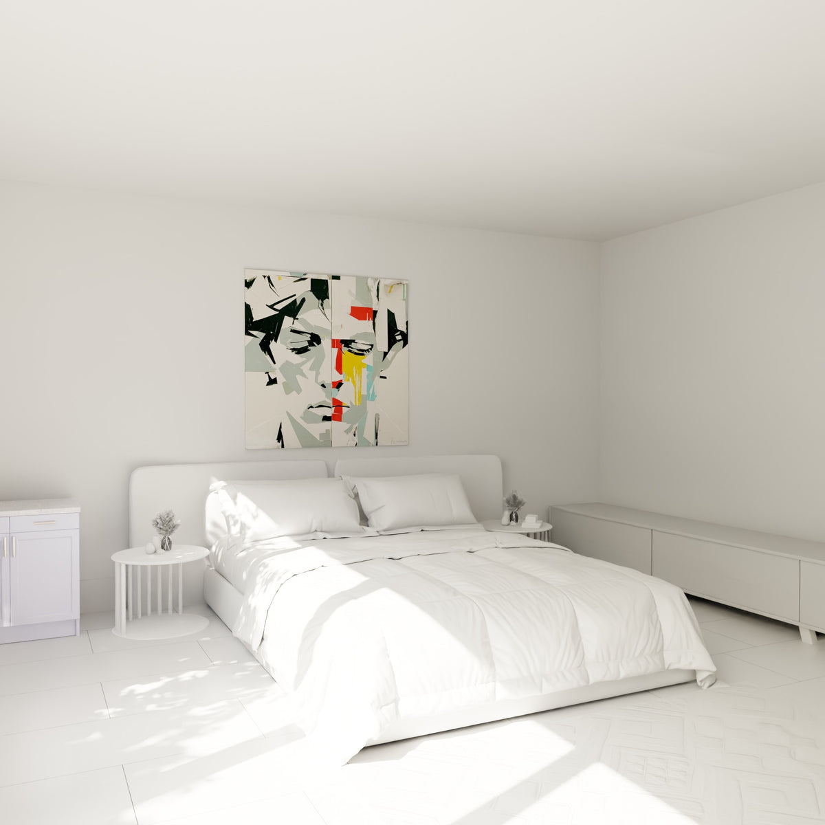 Portrait éclaté jaune et gris anthracite, œuvre accrochée au-dessus d'un lit dans une chambre claire