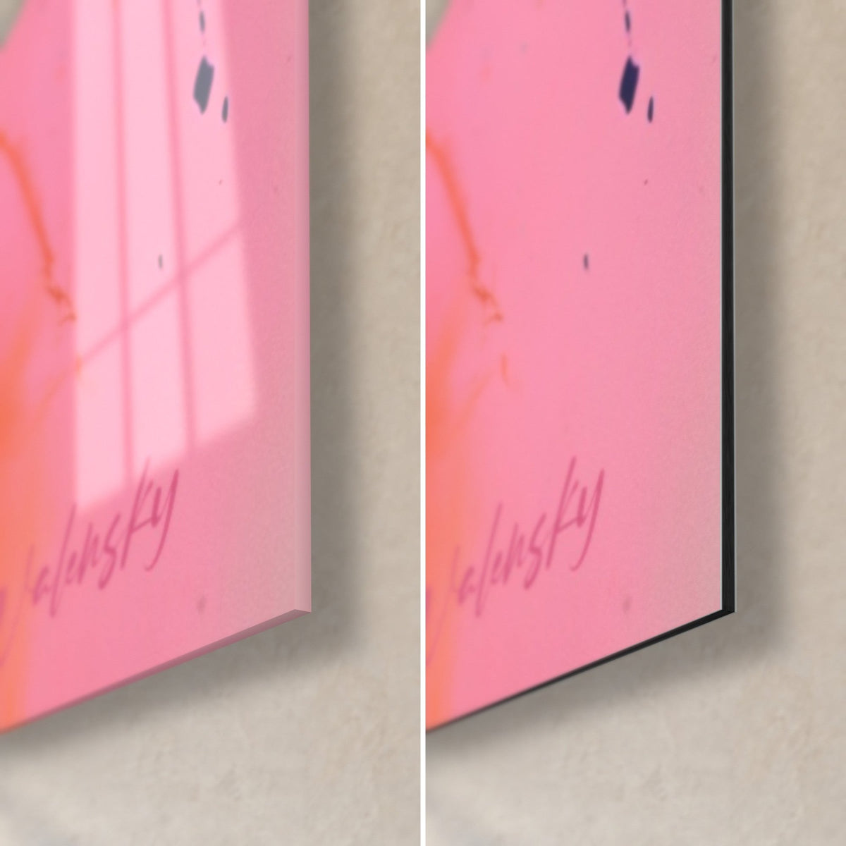Cuadro estatua vendada, esquina inferior derecha: cristal acrílico brillante rosa a la izquierda, aluminio Dibond mate a la derecha, canto negro de 3 mm