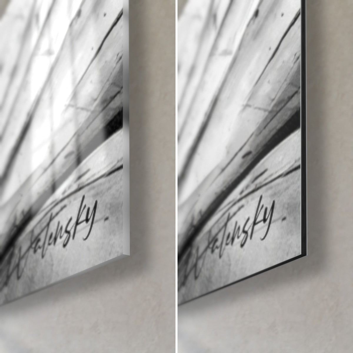 Tableau statue antique en noir et blanc, coin bas droit : signature Walensky, verre acrylique brillant et Dibond gris mat, tranche de 3 mm