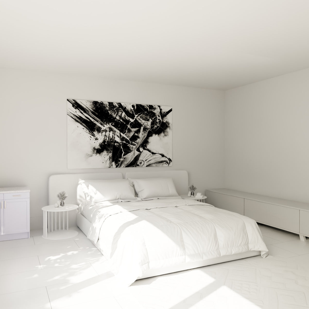 Visage antique fracturé aux teintes anthracite et blanc crème, accroché au-dessus d'un lit dans une chambre claire