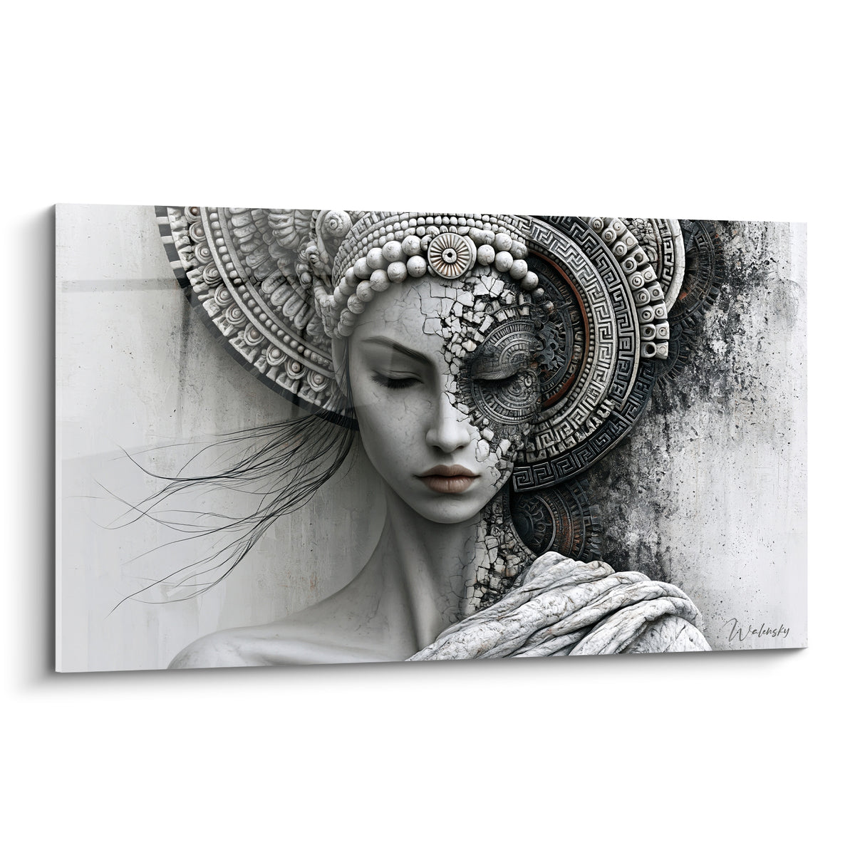 Statue au visage fissuré blanc et anthracite, coiffe ornementale ciselée en plein cadre