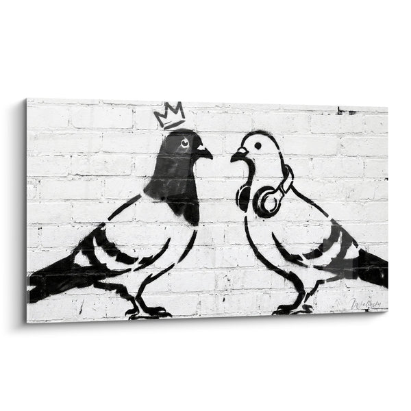 Tabla Duo de Palomas en Blanco y Negro con Corona y Casco - Reyes de la Calle - Edición Street art plantilla