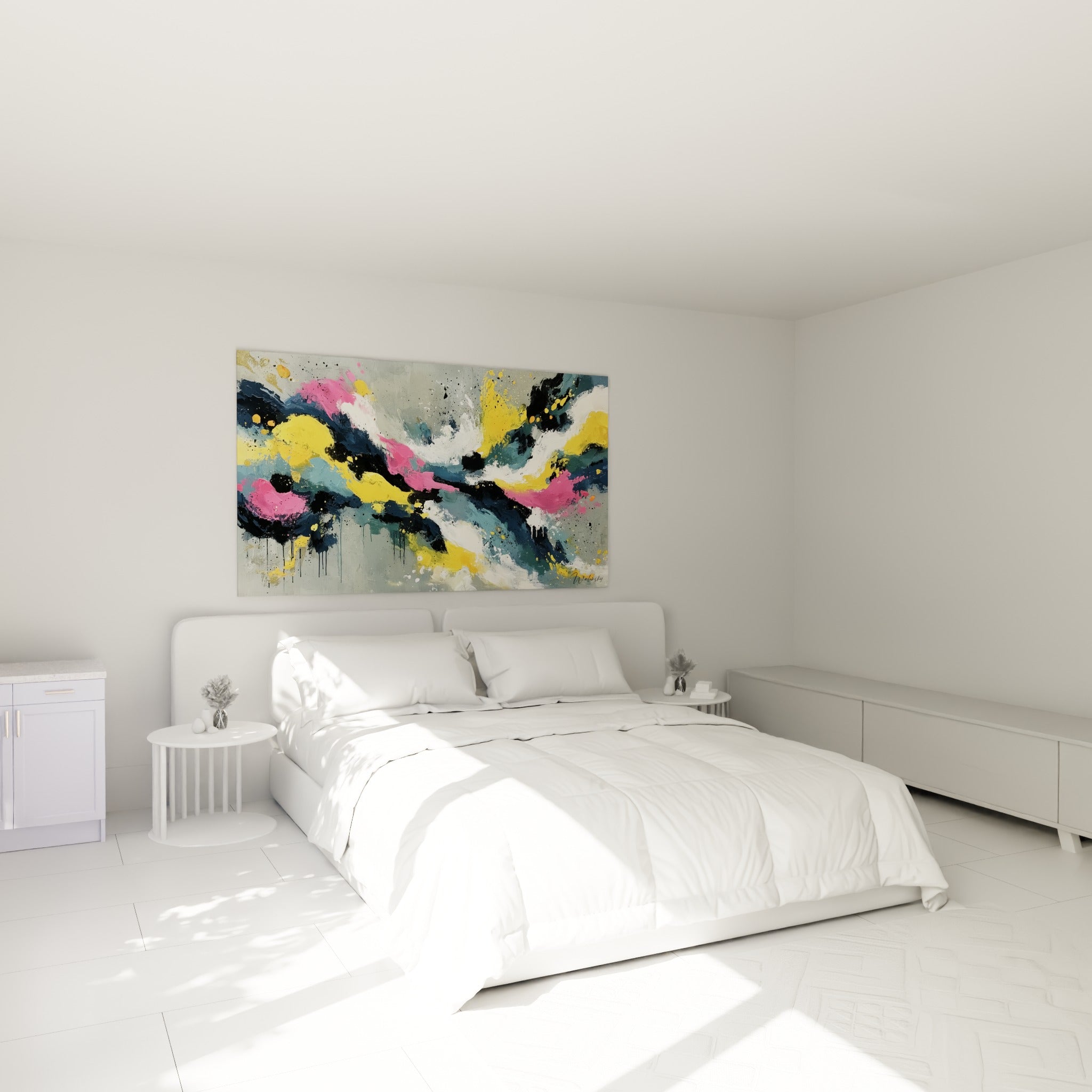 Éclats roses et dorés de cette toile abstraite au-dessus d'un lit dans une chambre claire