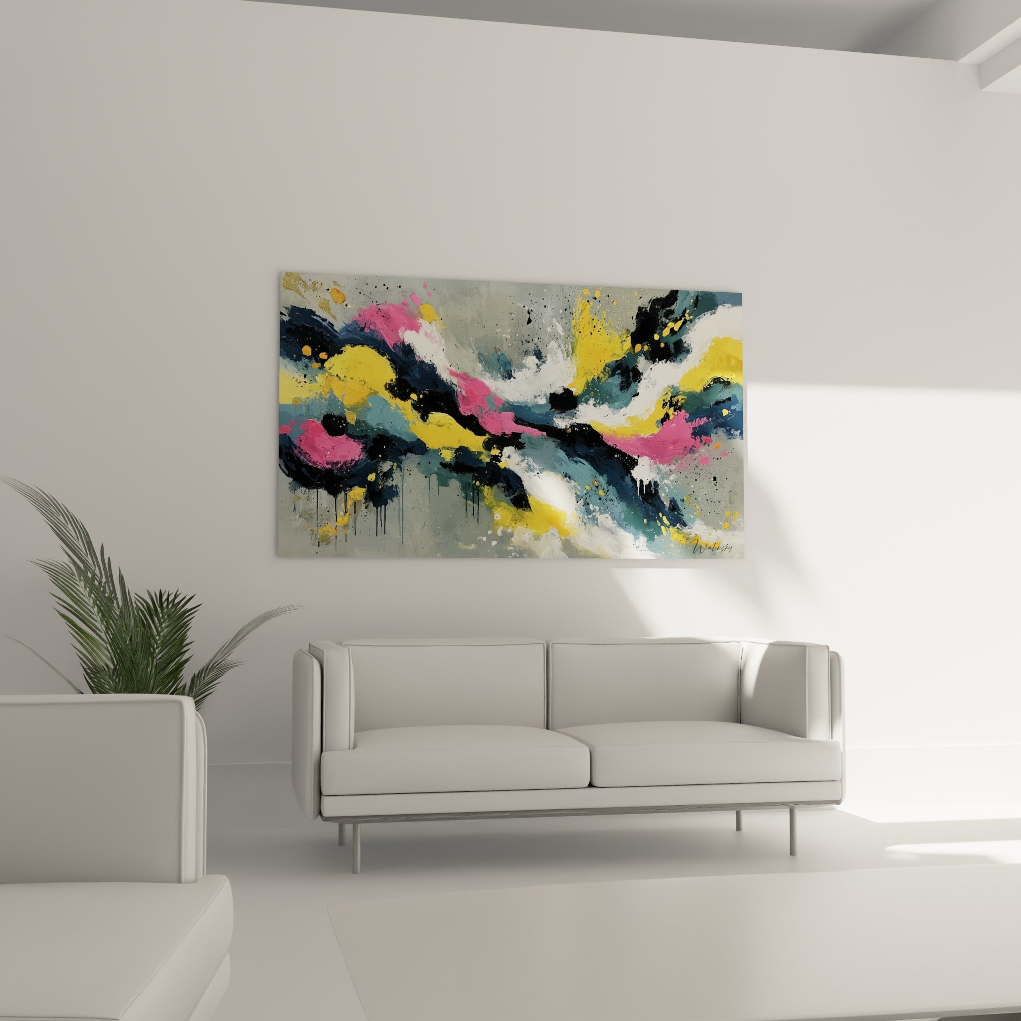 Coulures noires et touches jaunes de cette œuvre gestuelle au-dessus d'un canapé dans un salon lumineux