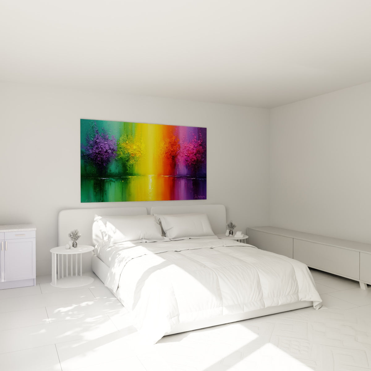 Dégradé arc-en-ciel vert et violet peint en relief, accroché au-dessus d'un lit dans une chambre claire