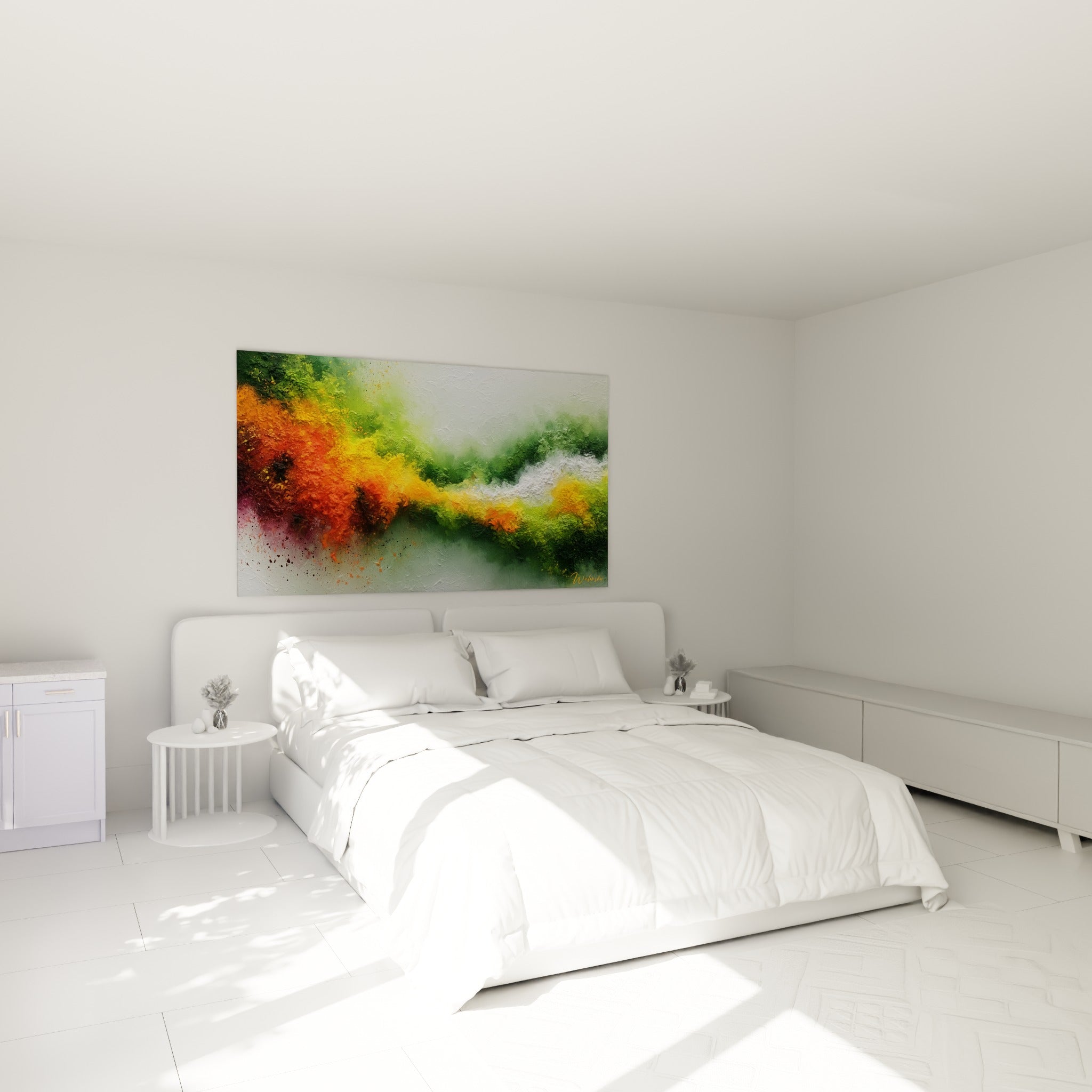 Peinture abstraite orange et vert sauge accrochée au-dessus d'un lit dans une chambre claire
