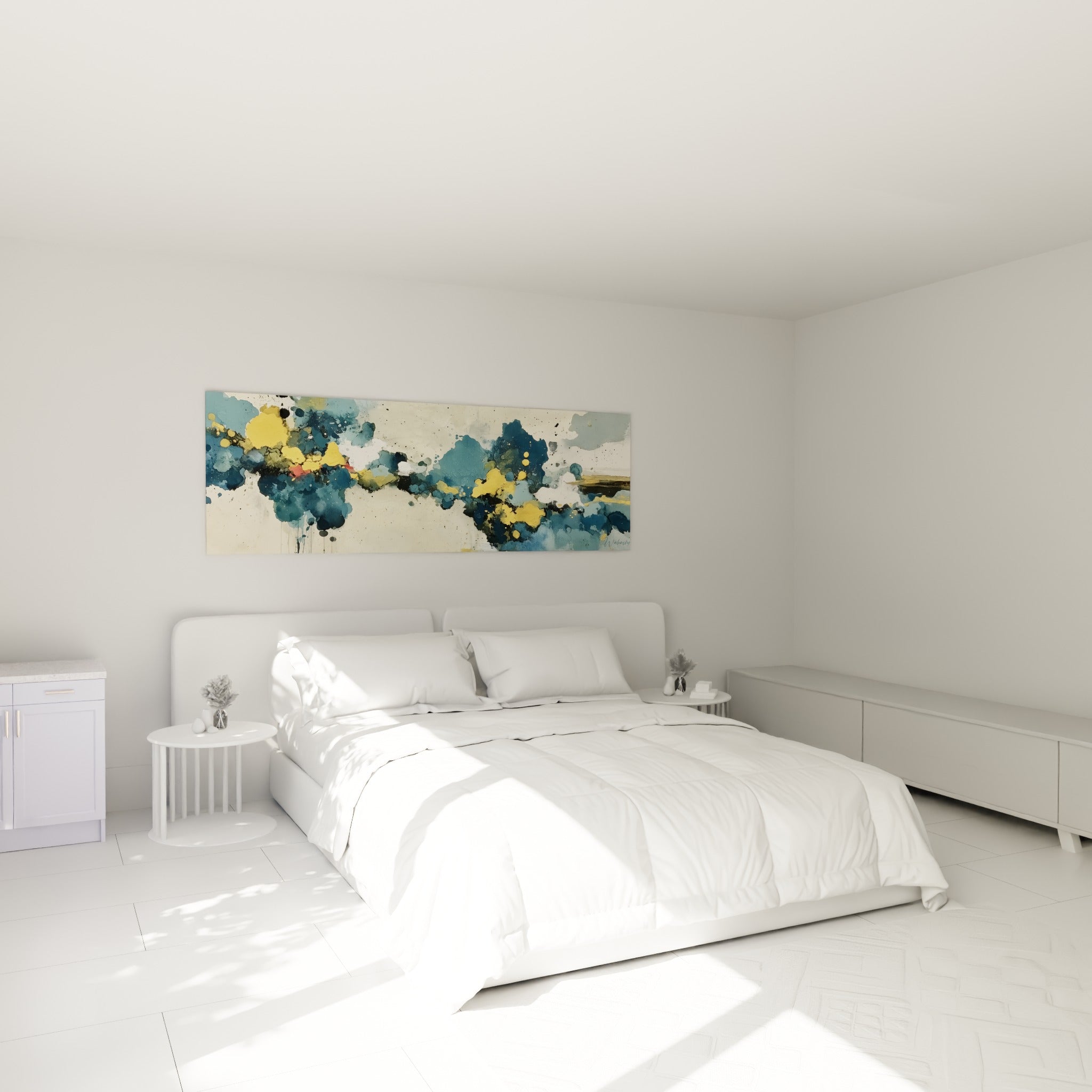 Éclaboussures bleu marine et dorées de ce tableau abstrait au-dessus d'un lit dans une chambre claire