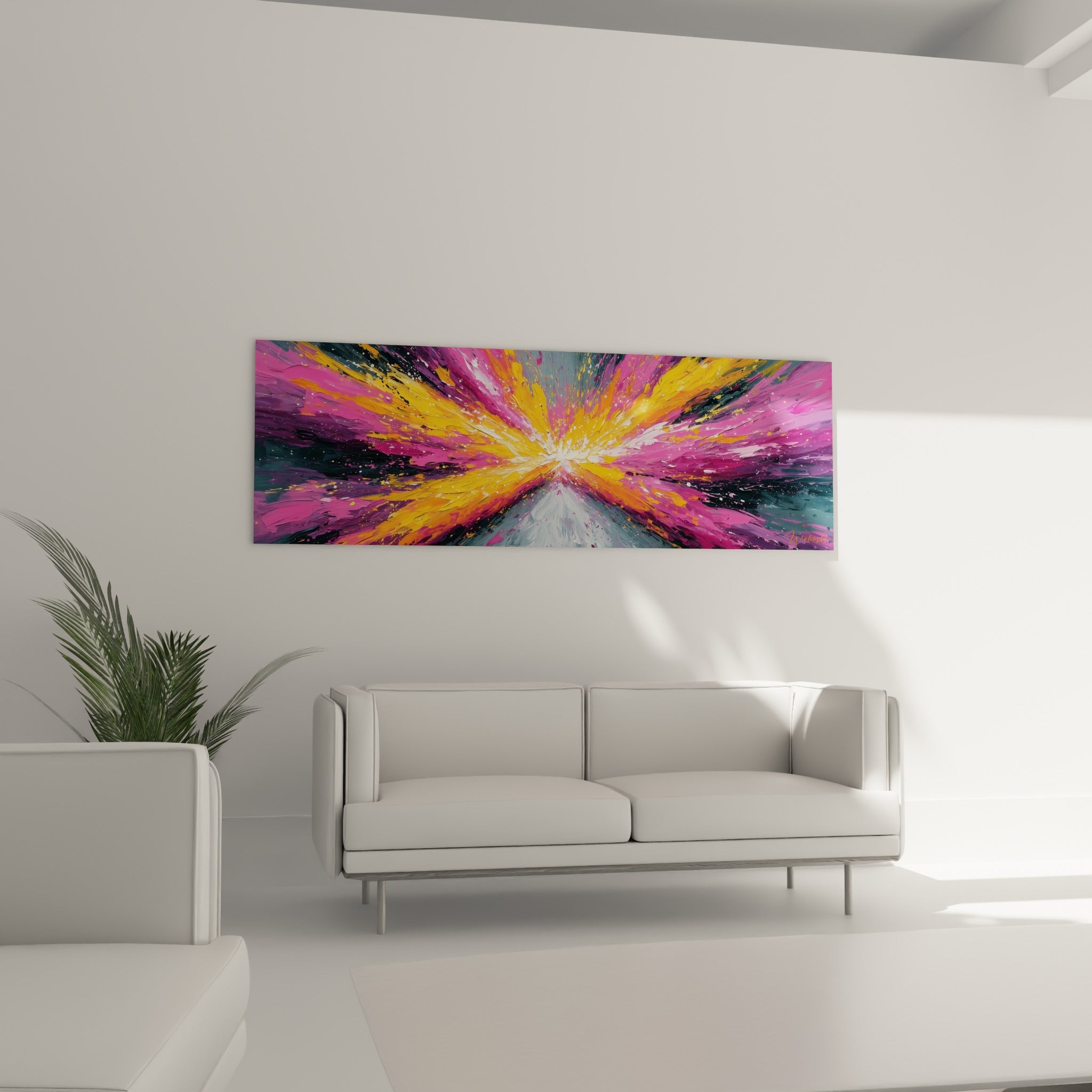 Éclat pictural orangé et violet en composition centrifuge, placé au-dessus d'un canapé dans un salon lumineux