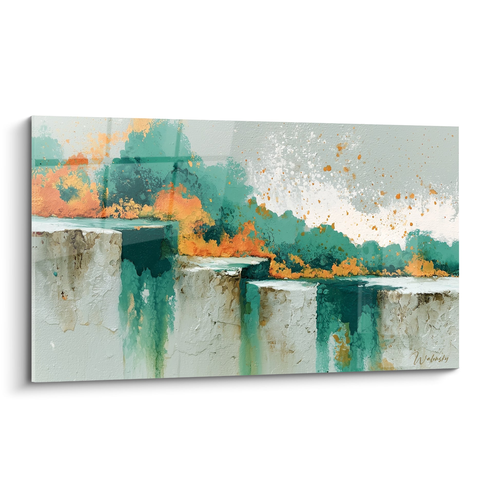 Falaises abstraites turquoise et orangé aux coulées minérales sur fond gris pâle crayeux