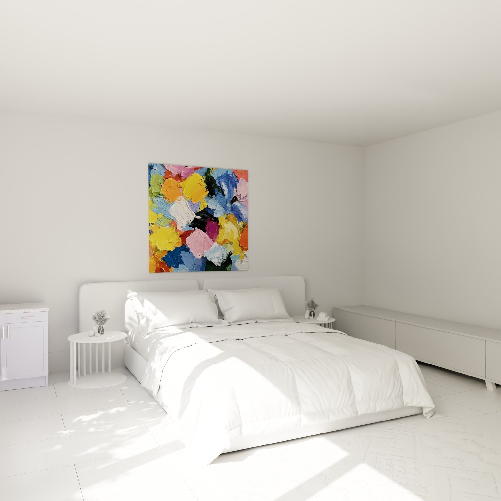 Fleurs peintes en touches épaisses jaune et bleu marine au-dessus d'un lit dans une chambre claire