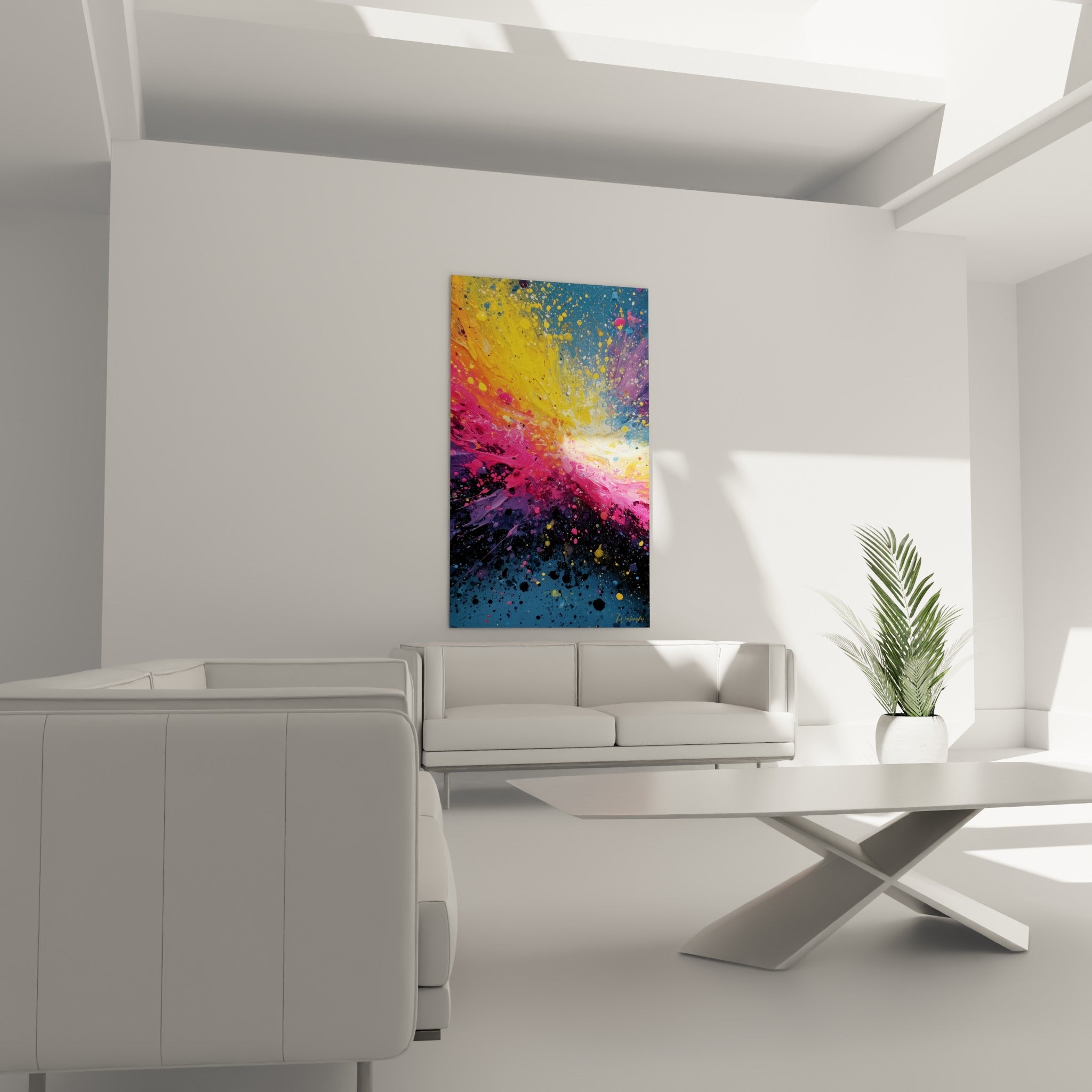 Jaillissement coloré mêlant orange, fuchsia et bleu profond, suspendu au-dessus d'un canapé dans un salon lumineux