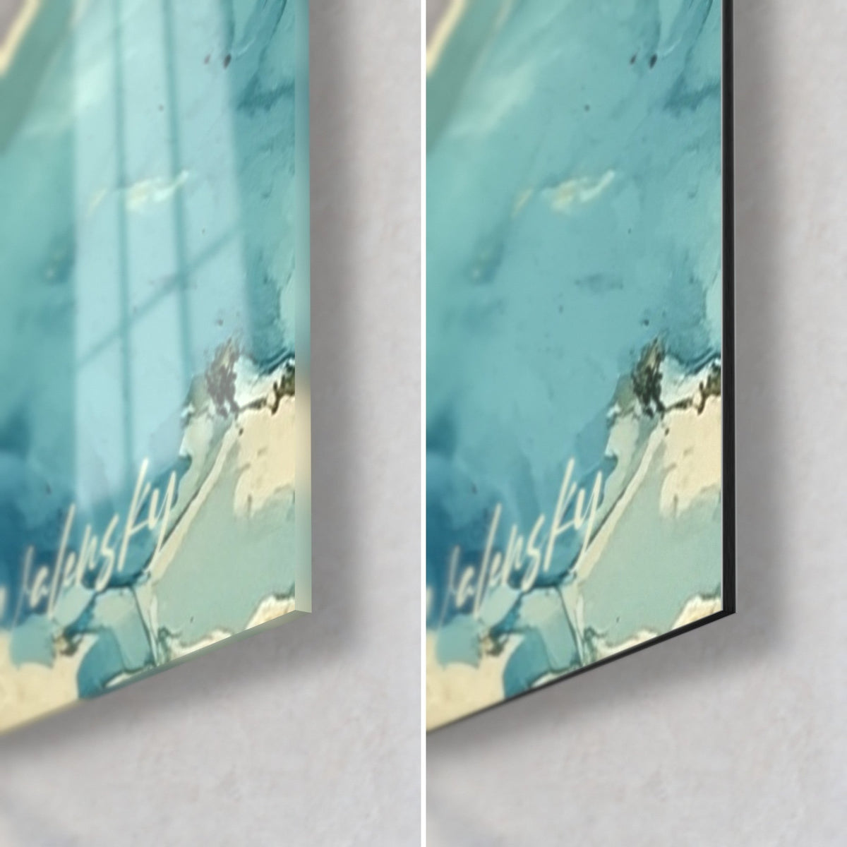 Tableau mer abstraite bleu marine et turquoise, coin bas droit, verre brillant à gauche, Dibond mat et tranche de 3 mm à droite