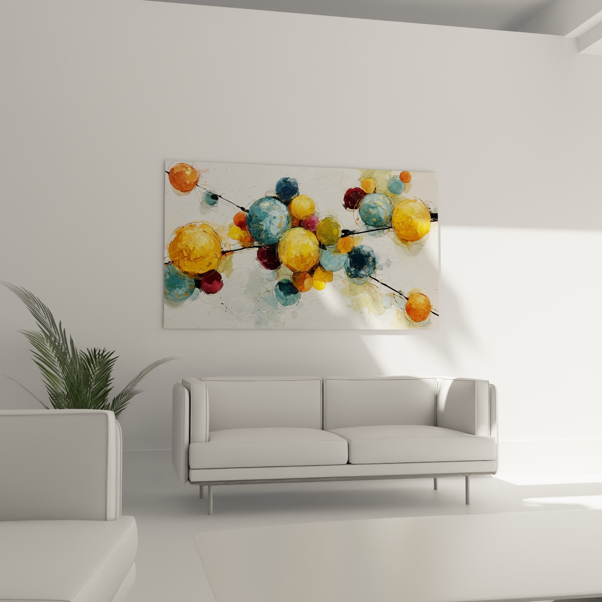 Molécules jaune safran et bleu marine du style Peinture abstrait au-dessus d'un canapé dans un salon lumineux