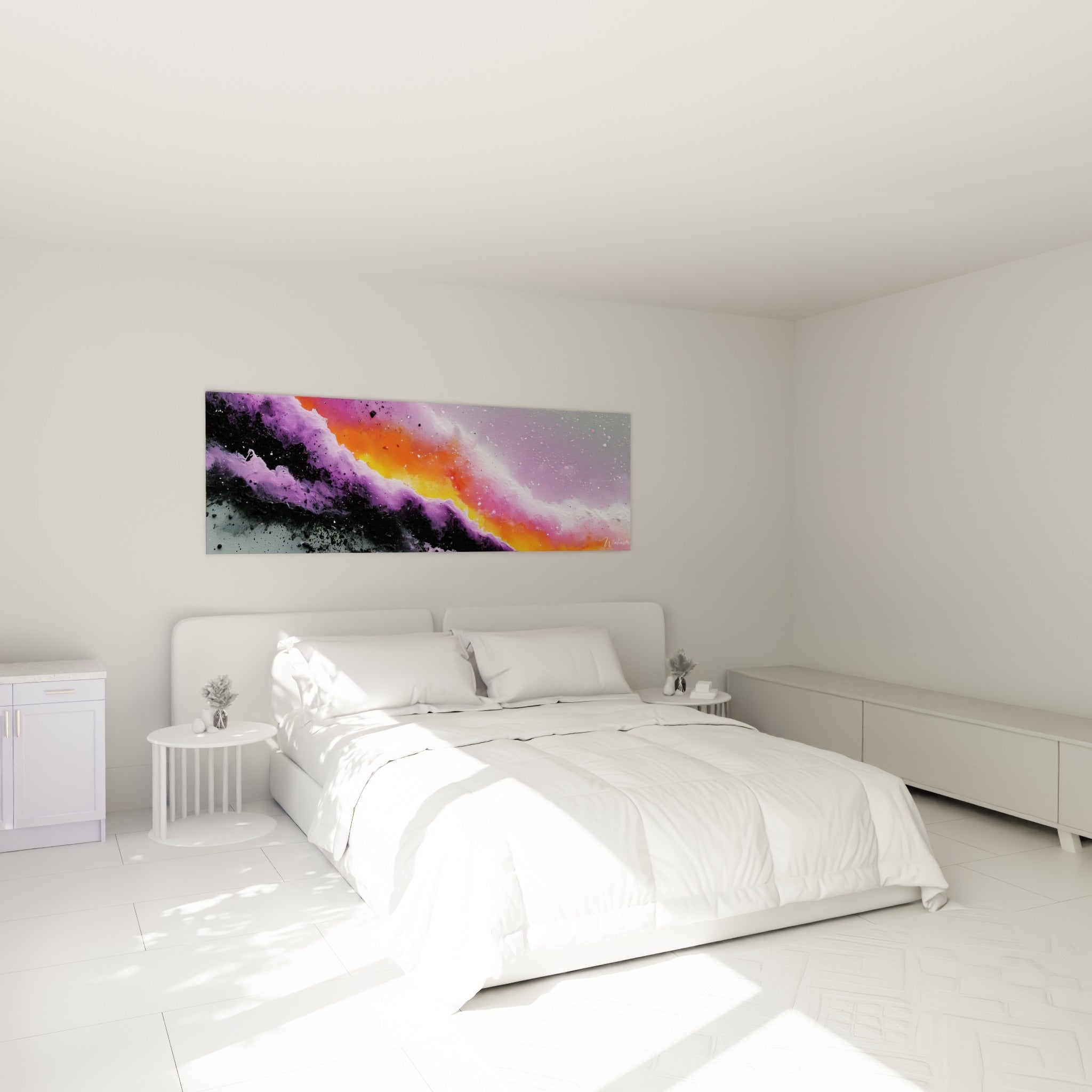 Nébuleuse violette et orangée en style Peinture abstrait, accrochée au-dessus d'un lit dans une chambre claire