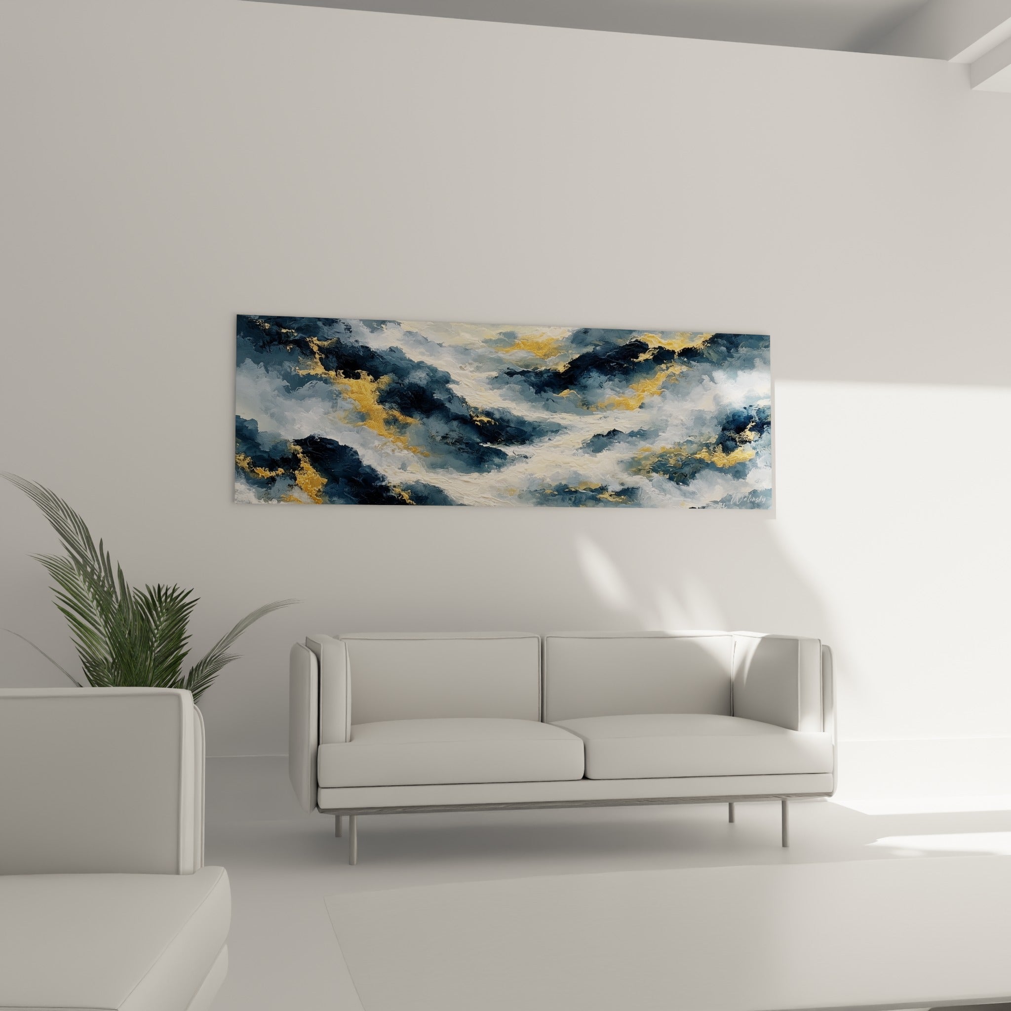 Nuages océaniques anthracite et blanc cassé strié d'or, style peinture abstrait au-dessus d'un canapé dans un salon lumineux