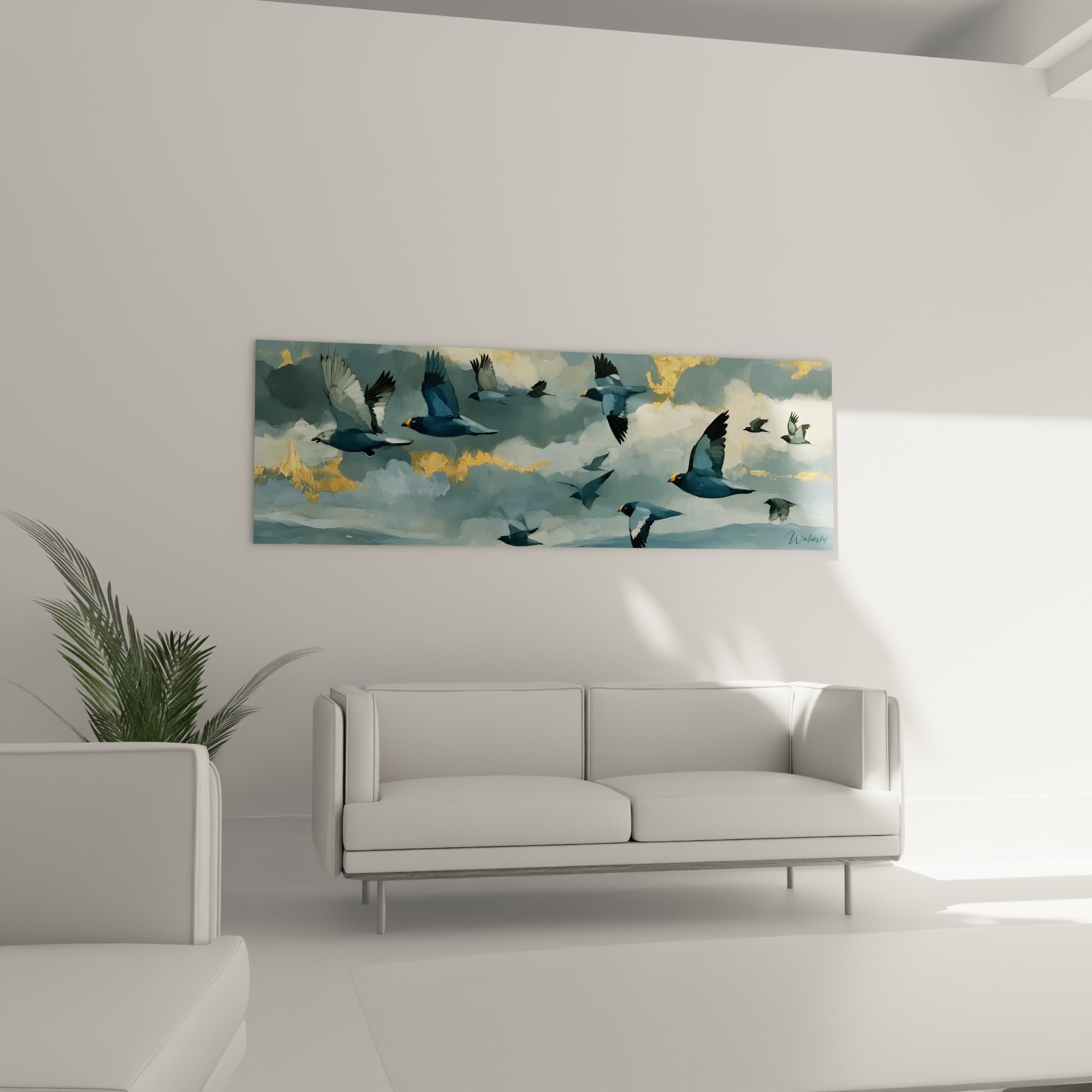 Oiseaux gris ardoise et dorés en plein vol placés au-dessus d'un canapé dans un salon lumineux