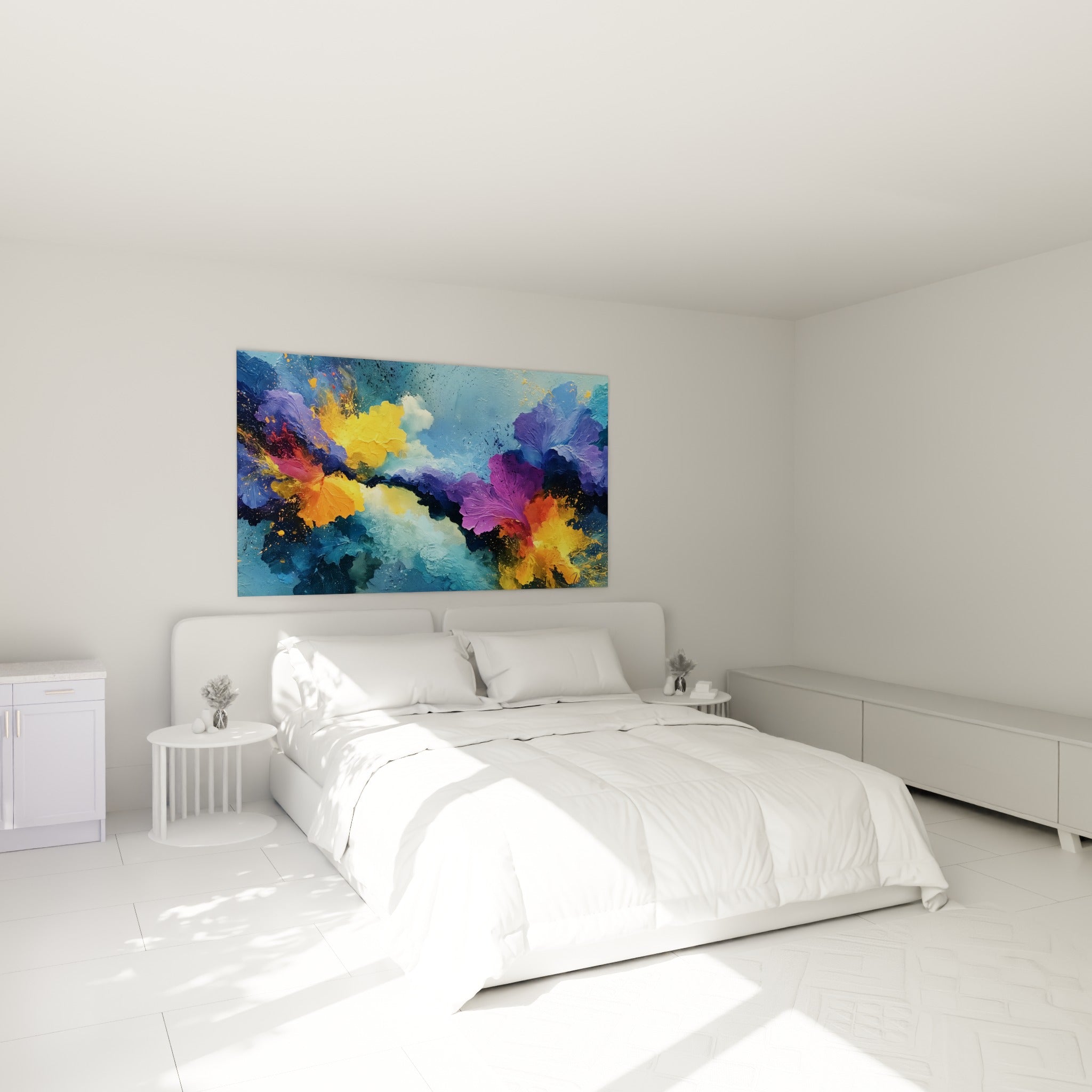 Pétales violets et dorés en pleine éclosion, style Peinture abstrait au-dessus d'un lit dans une chambre claire