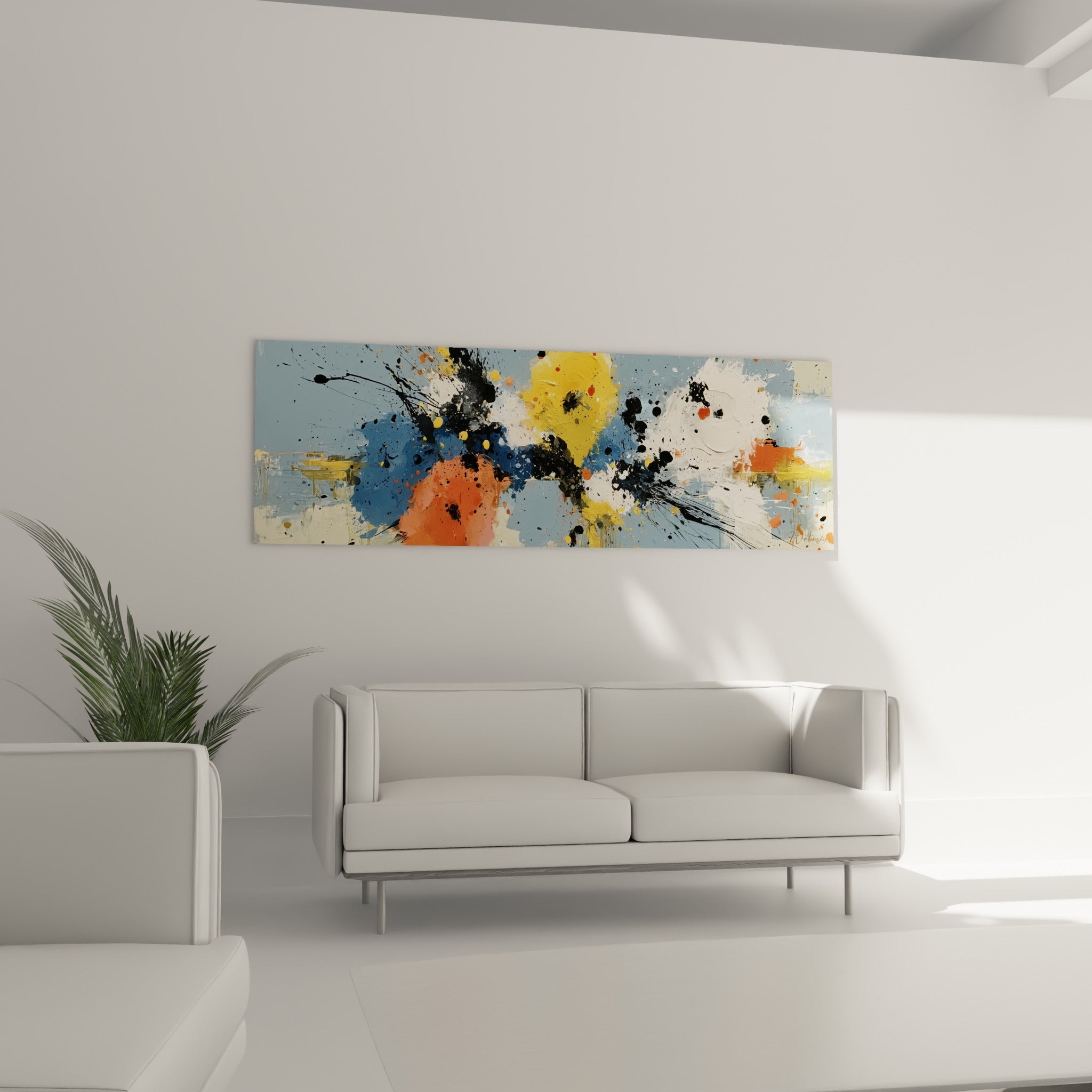 Projections noires et touches orange de ce tableau style Peinture abstrait au-dessus d'un canapé dans un salon lumineux