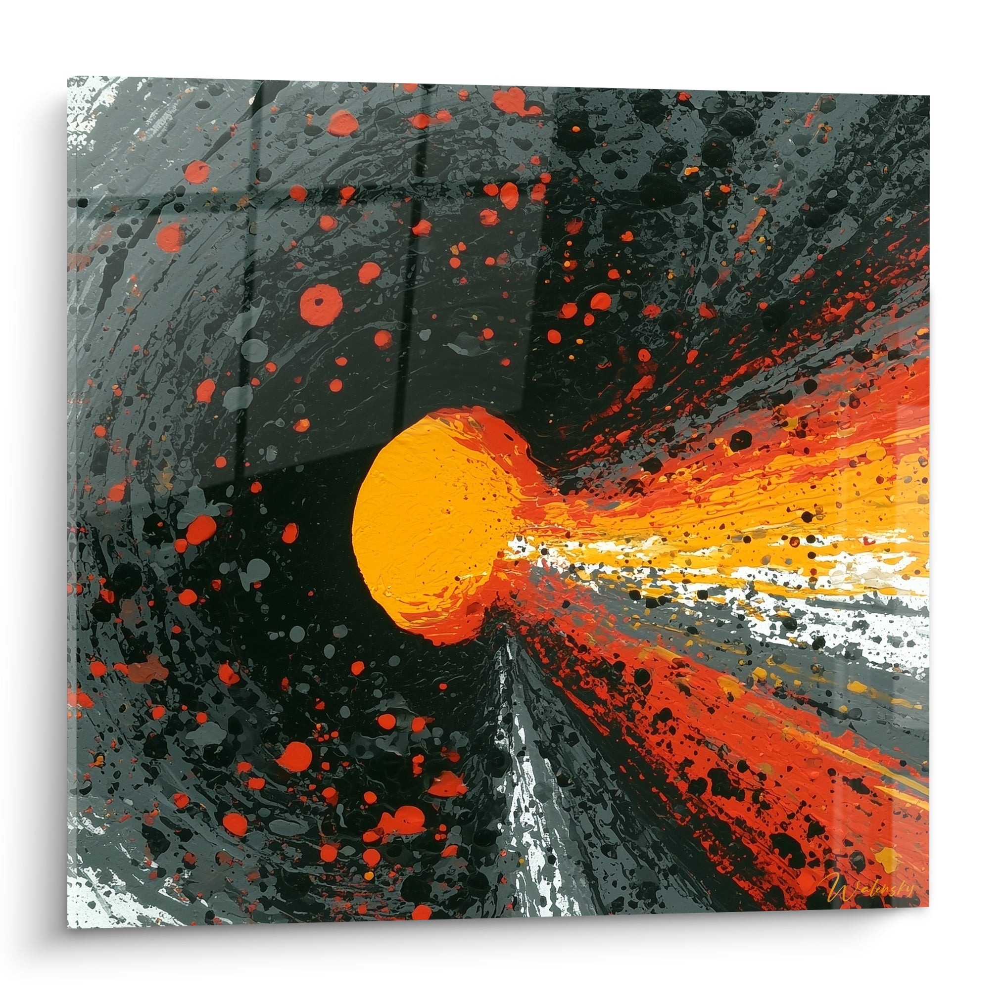Sphère orange incandescente traversant un tourbillon anthracite et rouge, style peinture abstrait