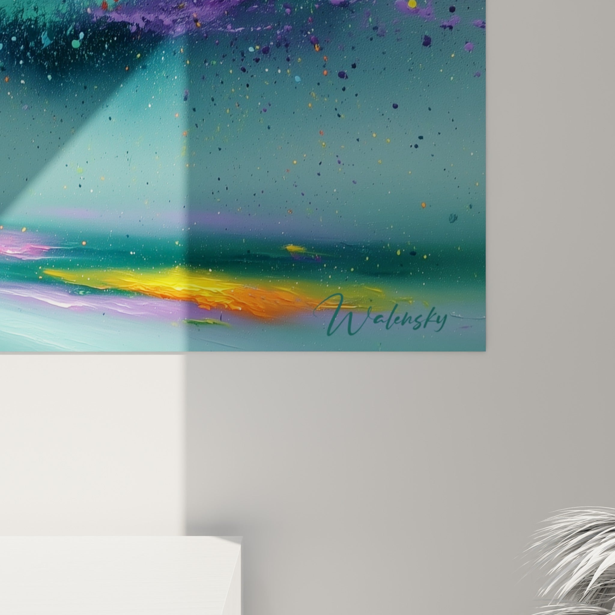Empâtements dorés et coulures violettes visibles de près sur ce tableau style Peinture abstrait turquoise