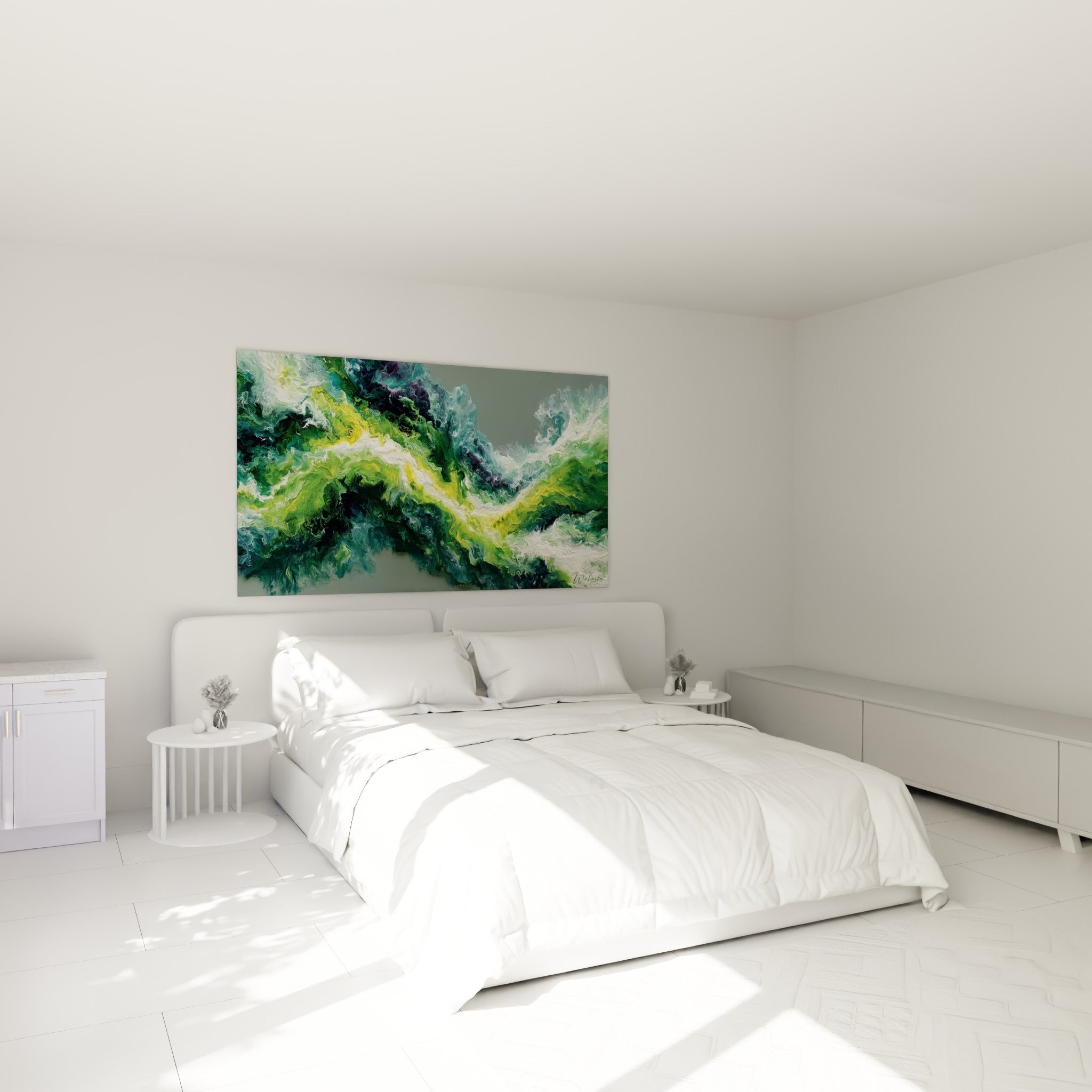 Composition abstraite verte et jaune façon vague, accrochée au-dessus d'un lit dans une chambre claire