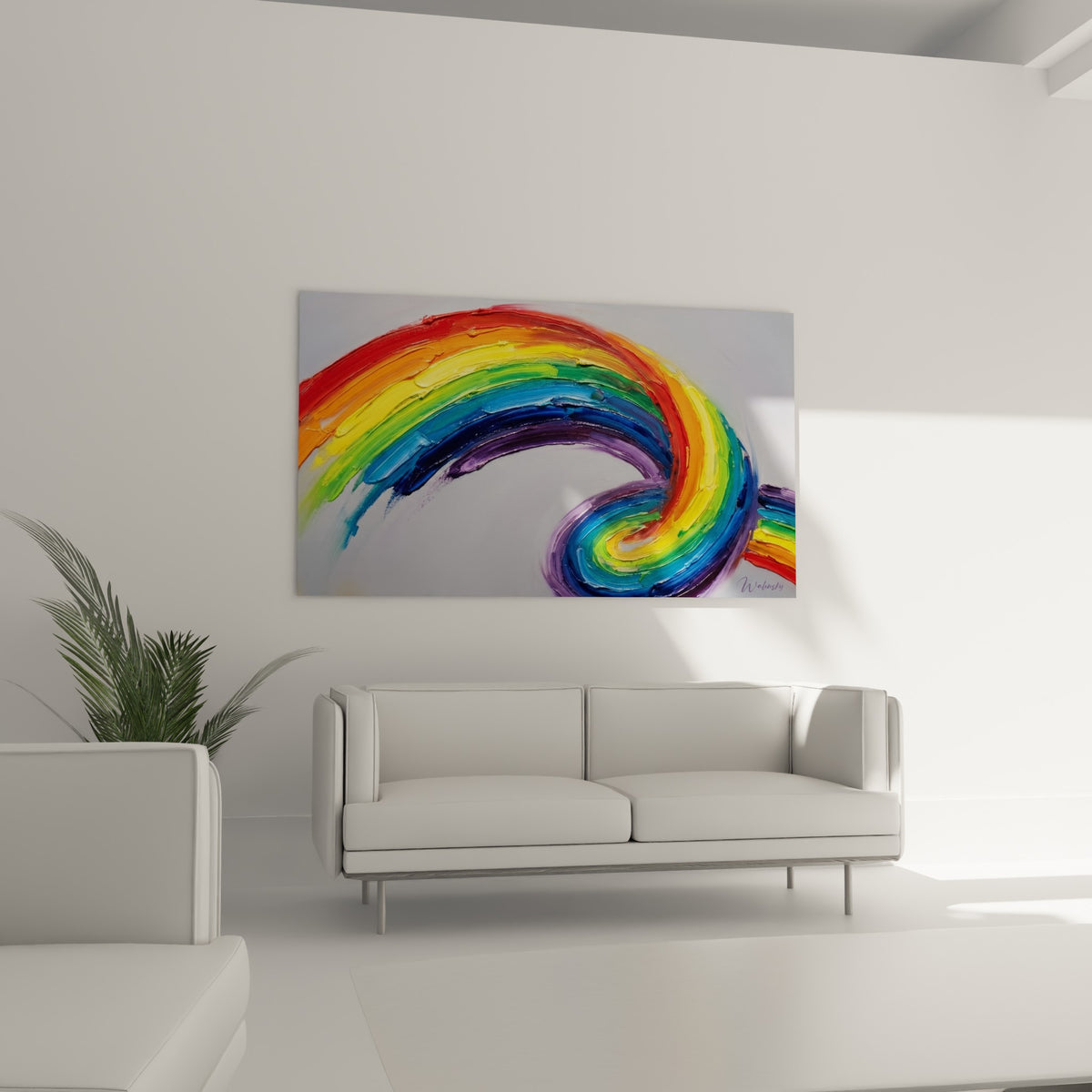 Ruban de couleurs en relief, jaune vif et vert tendre, au-dessus d'un canapé dans un salon lumineux