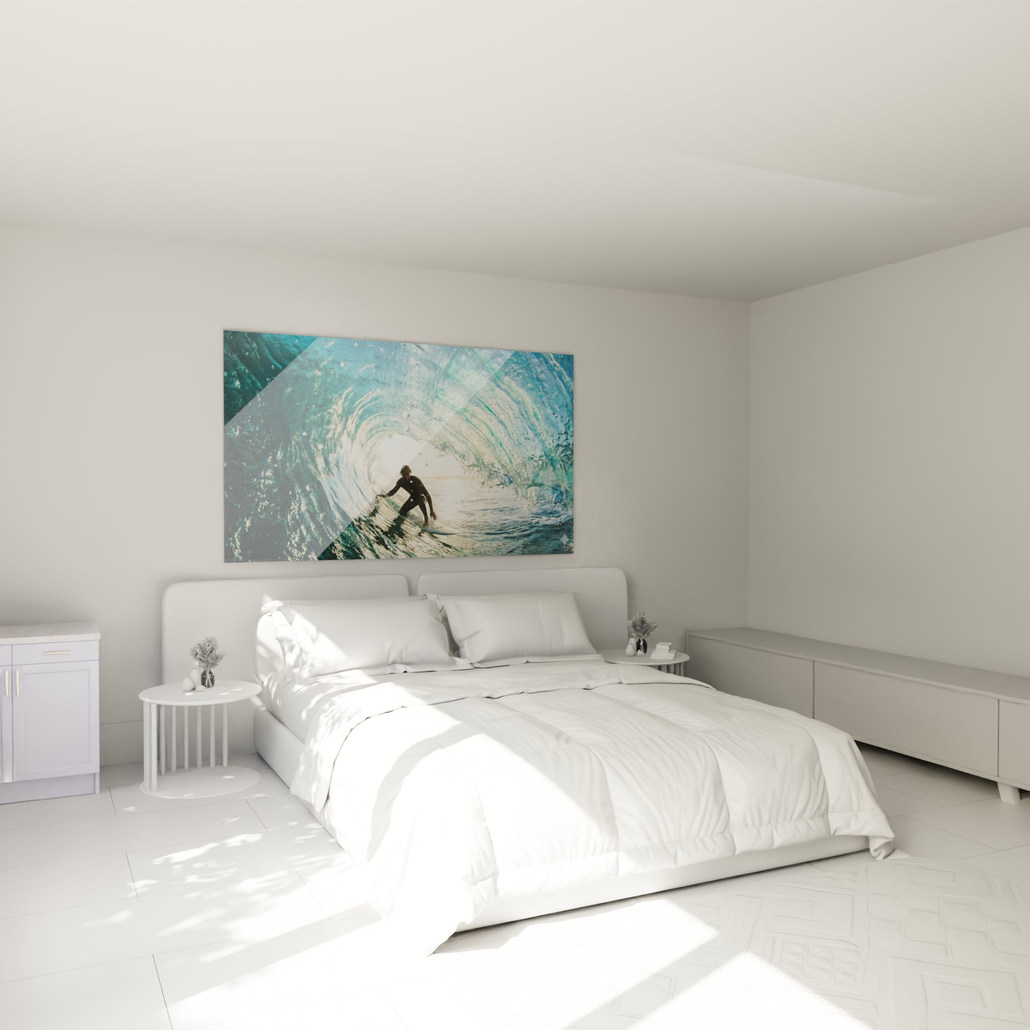 Vague turquoise enroulée autour d'un surfeur silhouette accrochée au-dessus d'un lit dans une chambre claire