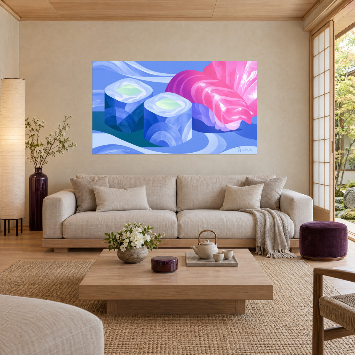 Schilderij van kobaltblauwe maki met lichtgroene kern naast een fuchsiaroze nigiri, gestileerde golven, boven een bank in een lichte woonkamer