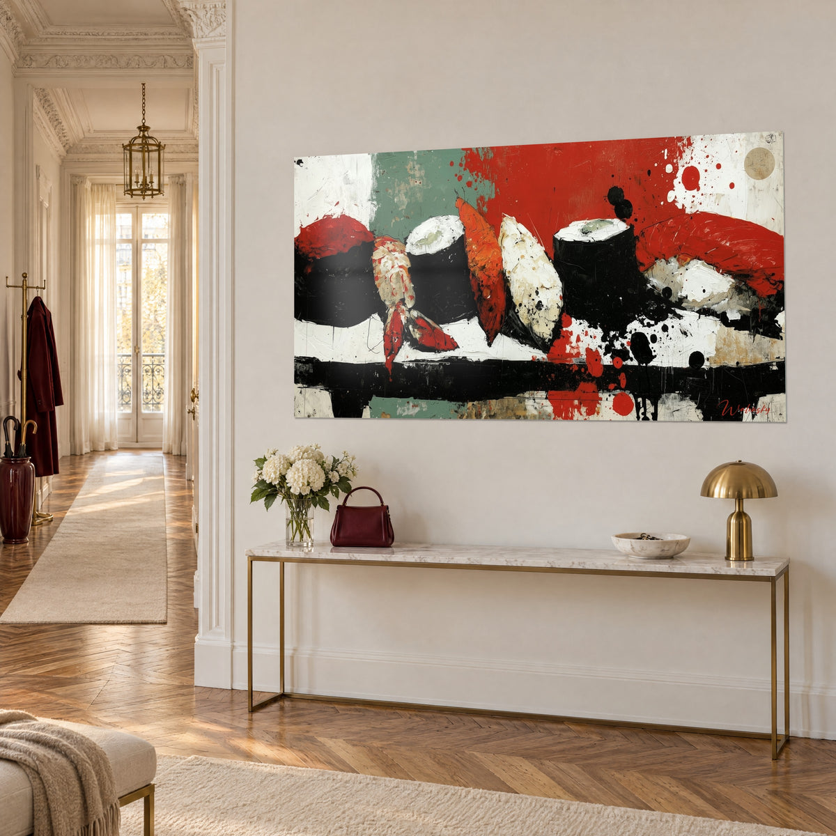 Schilderij van met een paletmes geschilderde sushi, zwarte rolletjes en oranje garnaal, rode spatten, aan een muur van een gang in Haussmann-stijl