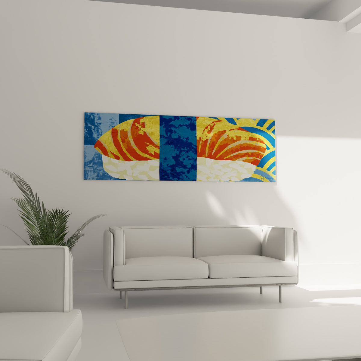 Composition de sushi saumon bleu marine et doré, disposée au-dessus d'un canapé dans un salon lumineux.