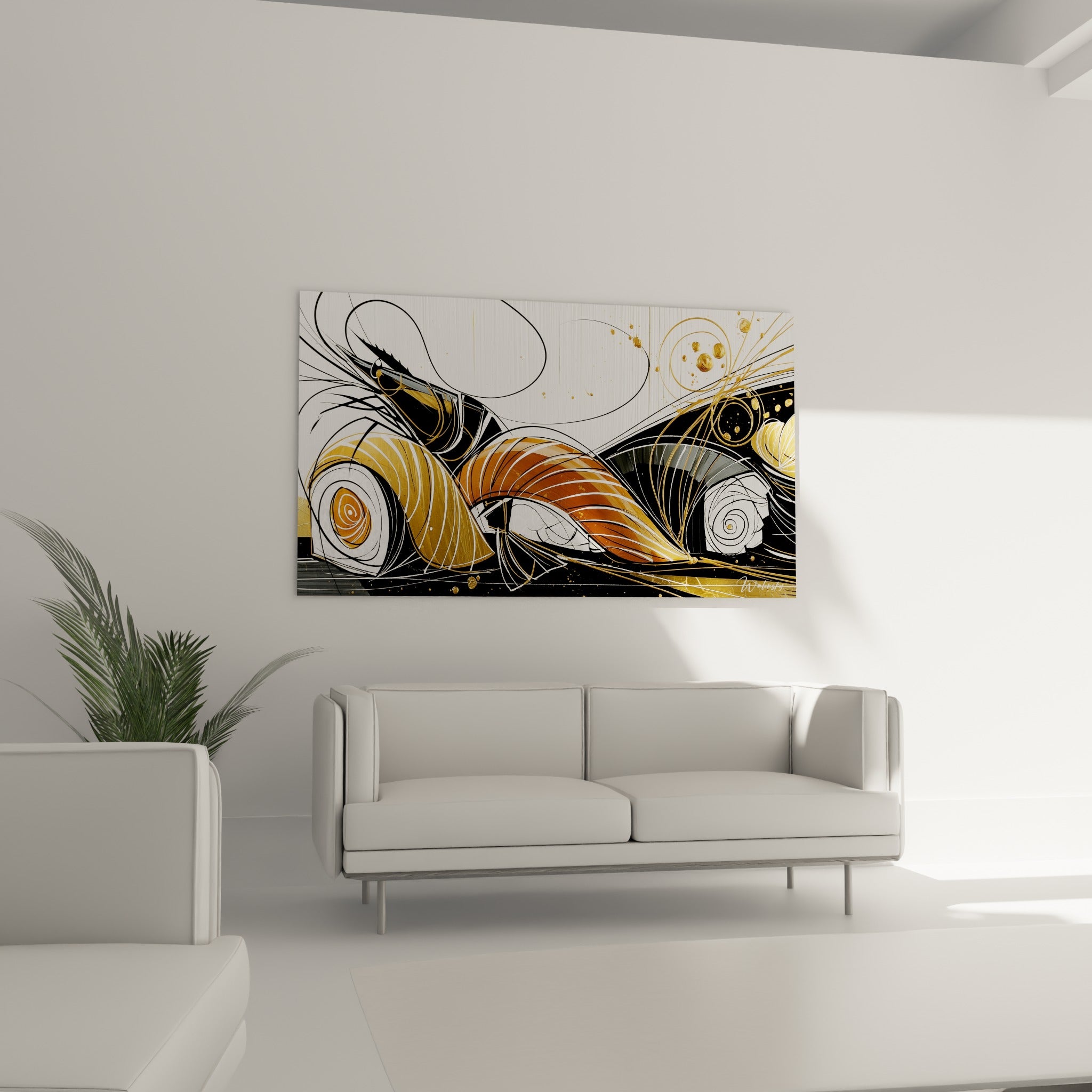 Makis abstraits ocre et noir traversés de lignes calligraphiques, au-dessus d'un canapé dans un salon lumineux