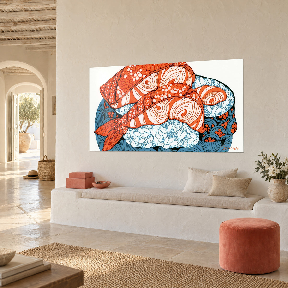 Gemälde drei Sushi mit korallenfarbenen Streifen und perlenden Lachseiern, schieferblauer Hintergrund, weiße Wand, Bank und Pouf in Terrakotta