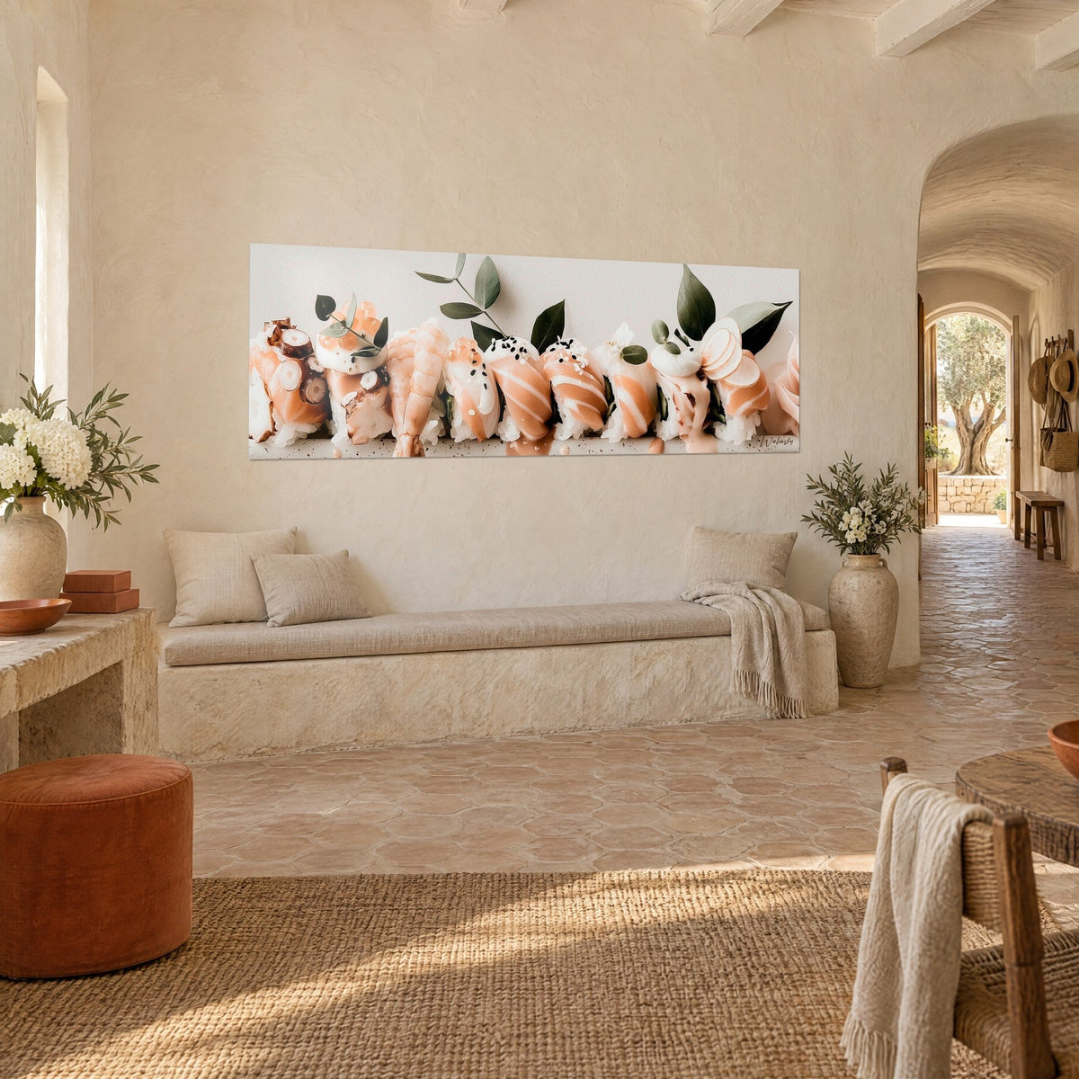 Tableau sushis alignés en bandeau panoramique, tranches de saumon orange et crevette rosée, feuillage sombre, mas provençal vu de trois-quarts