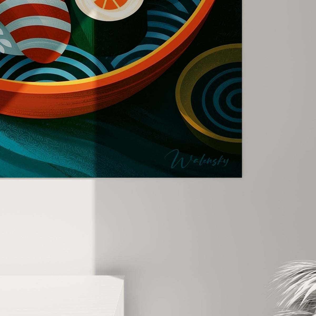 Grain et empâtements visibles sur les vagues bleu marine et le soleil orangé de ce tableau sushi accroché