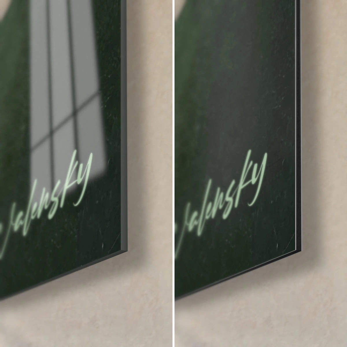 Quadro di una foglia verde simmetrica, angolo in basso a destra: vetro lucido a sinistra, Dibond opaco a destra, firma bianca, bordo sottile