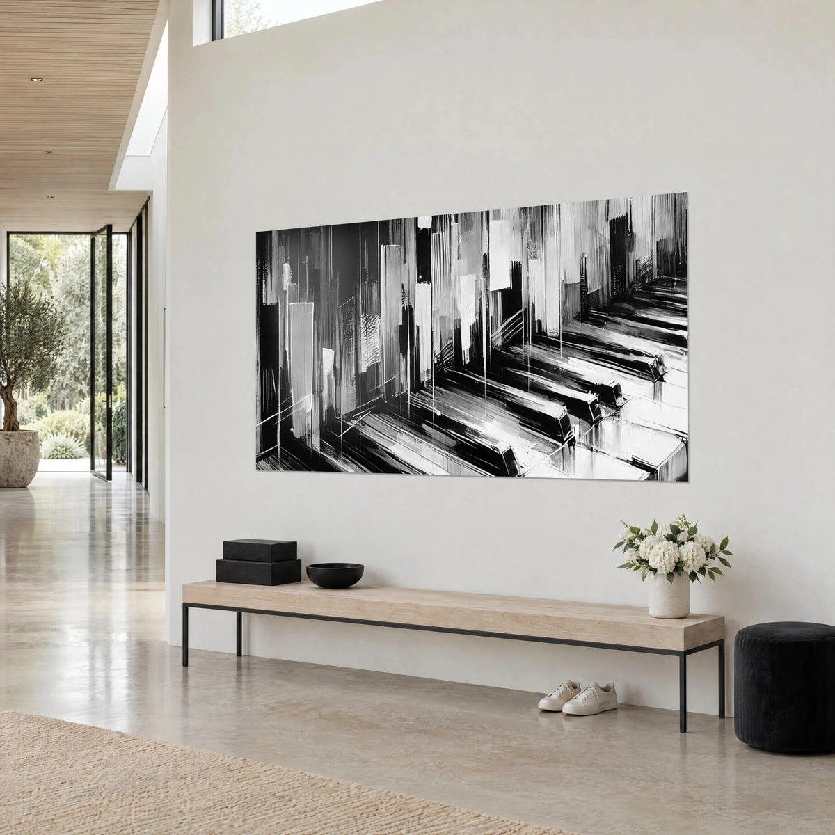 Schilderij monochrome symfonie met uitgerekte ivoren toetsen, diep zwart en krijtachtig wit, driekwart zicht boven een houten bank