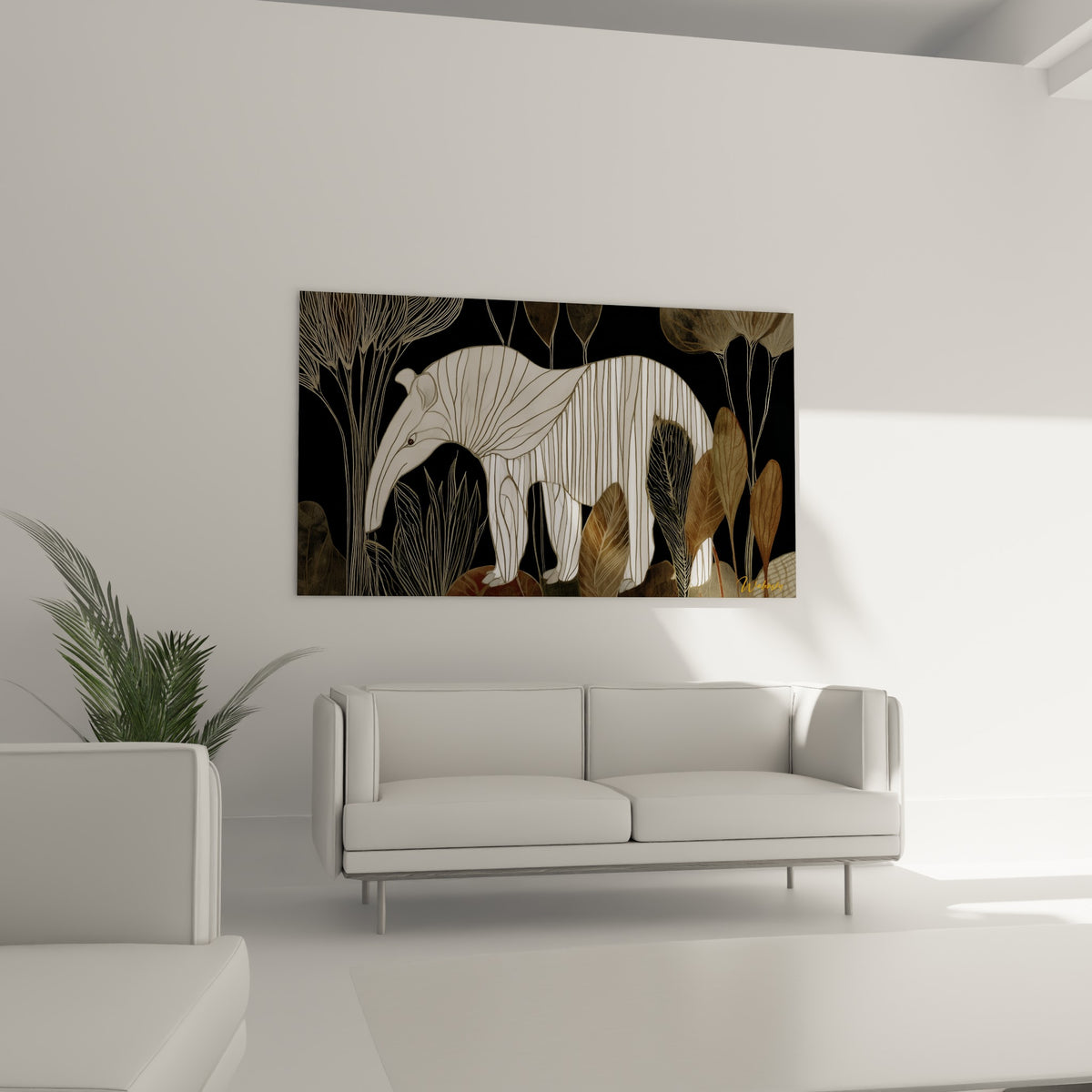 Tapir gravé de traits blancs et bruns sur fond noir, suspendu au-dessus d'un canapé dans un salon lumineux