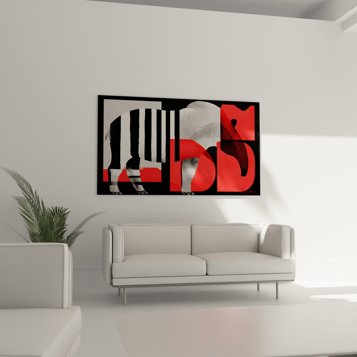 Corps du tapir fragmenté en aplats rouge vif et gris clair, suspendu au-dessus d'un canapé dans un salon lumineux.