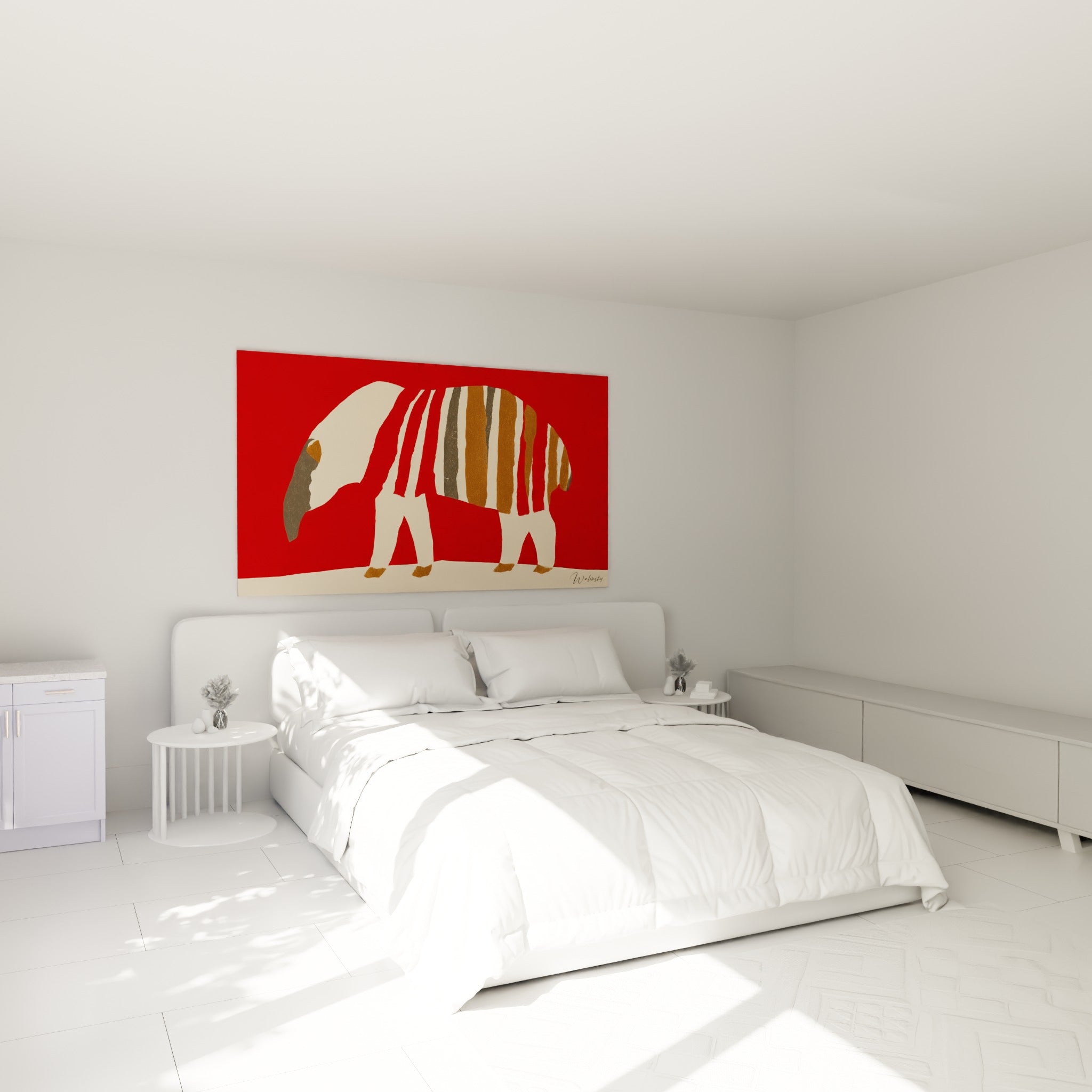 Silhouette de tapir ocre et rouge accrochée au-dessus d'un lit dans une chambre claire et épurée