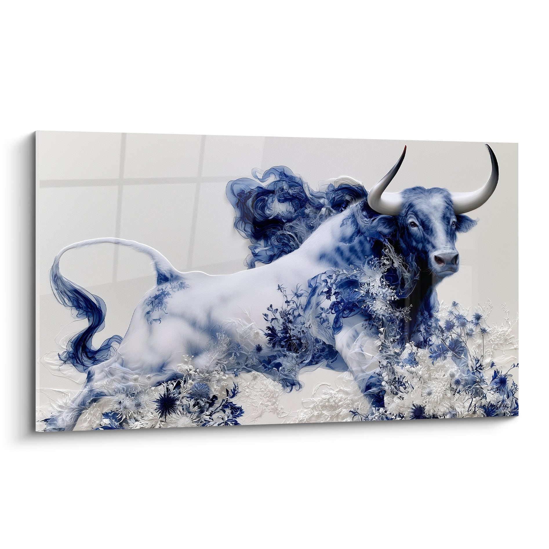 Taureau blanc et bleu marine en charge, cornes claires, volutes de fumée et fleurs givrées