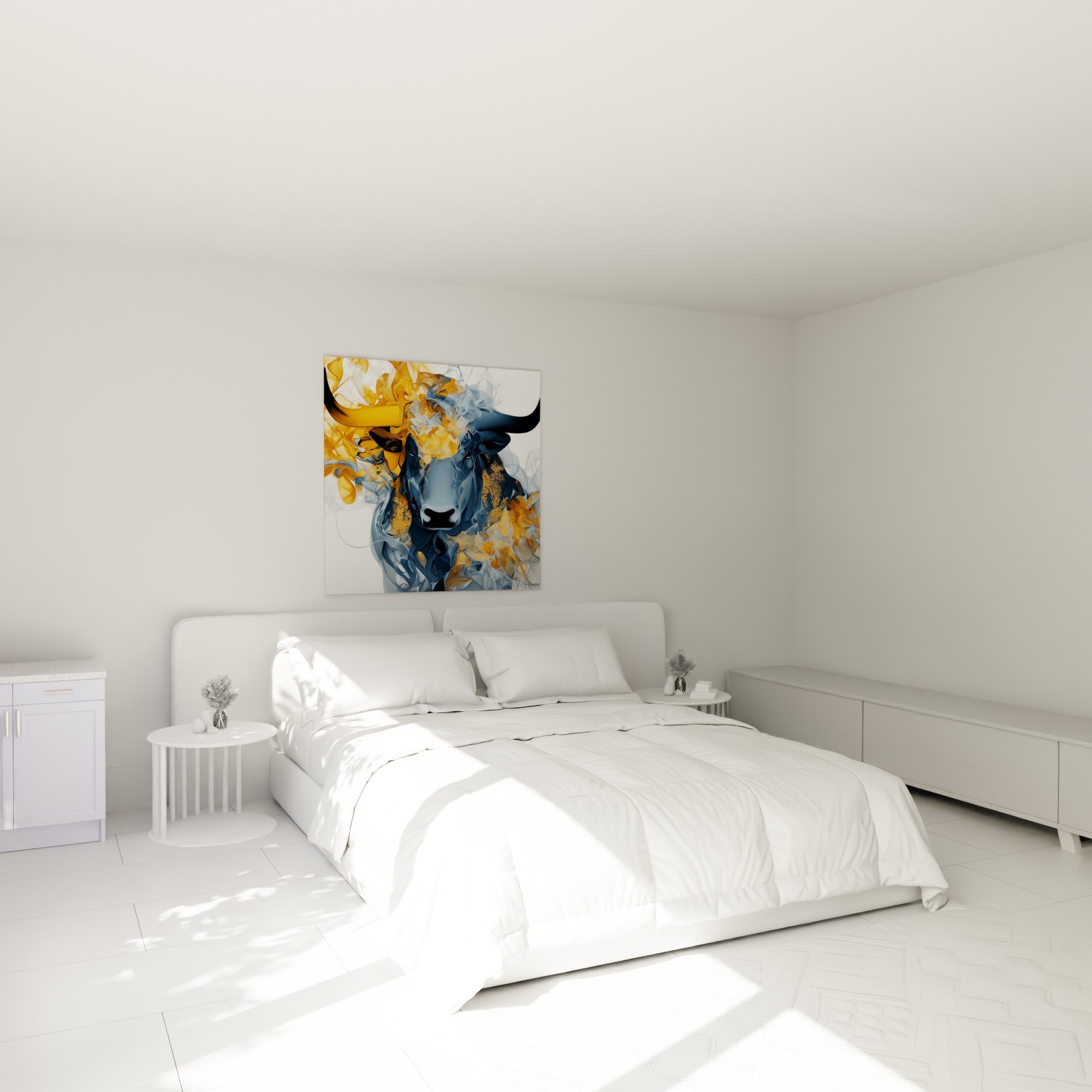Cornes noires et fumée dorée du taureau bleu ardoise, au-dessus d'un lit dans une chambre claire
