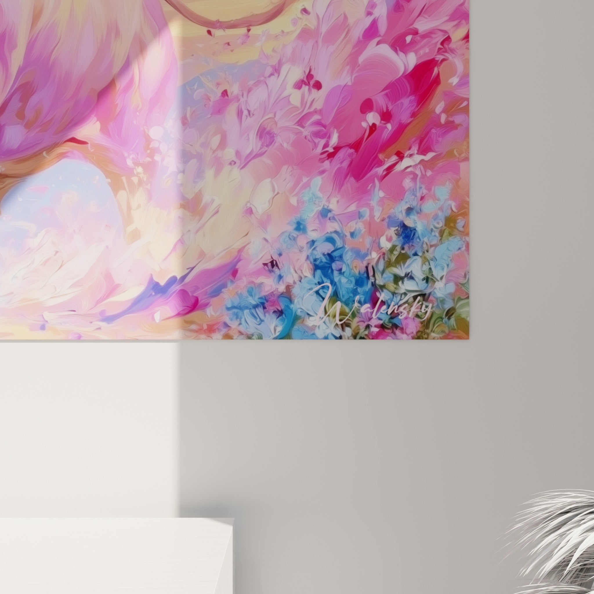 Empâtements roses et bleus du pelage du taureau visibles en gros plan sur la toile accrochée